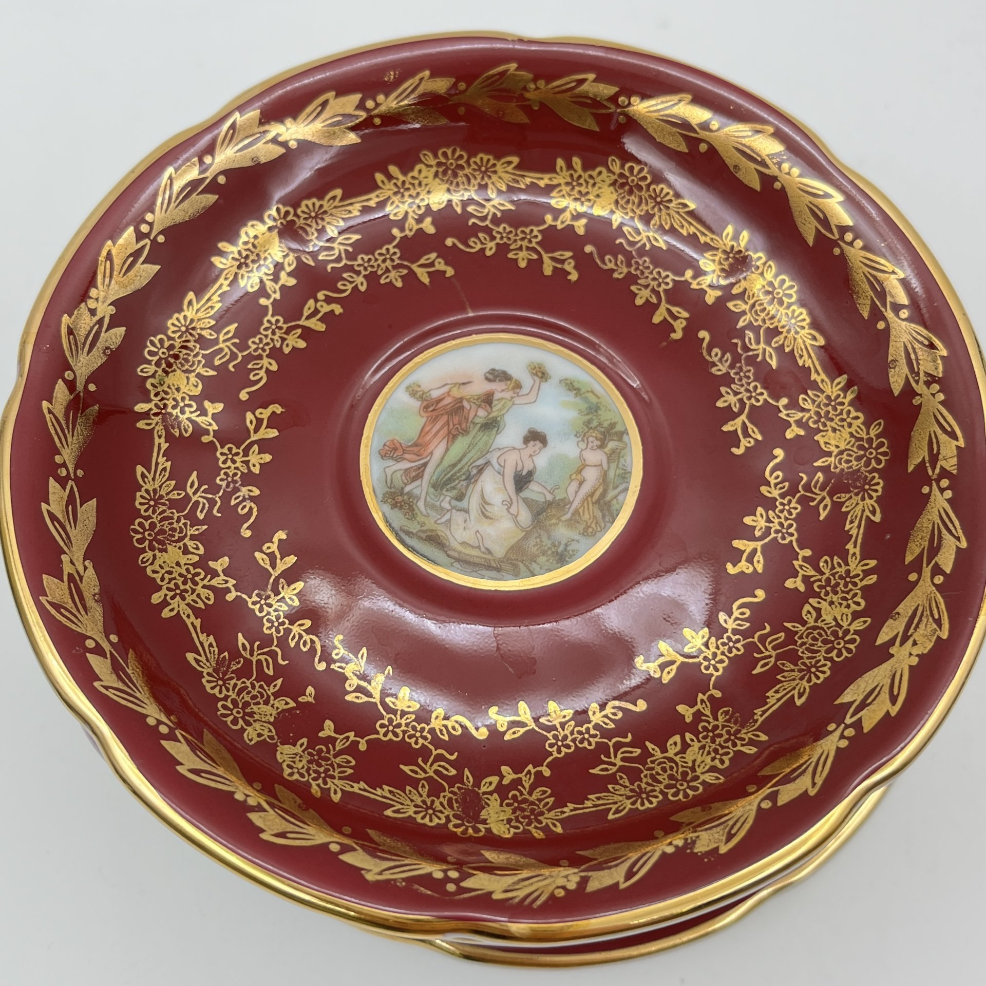 Набор из 8-ми блюдец "Мадонна" с растительным декором, фарфор, деколь, крытье, золочение, Oscar Schlegelmilch, ГДР, 1953-1972 гг.