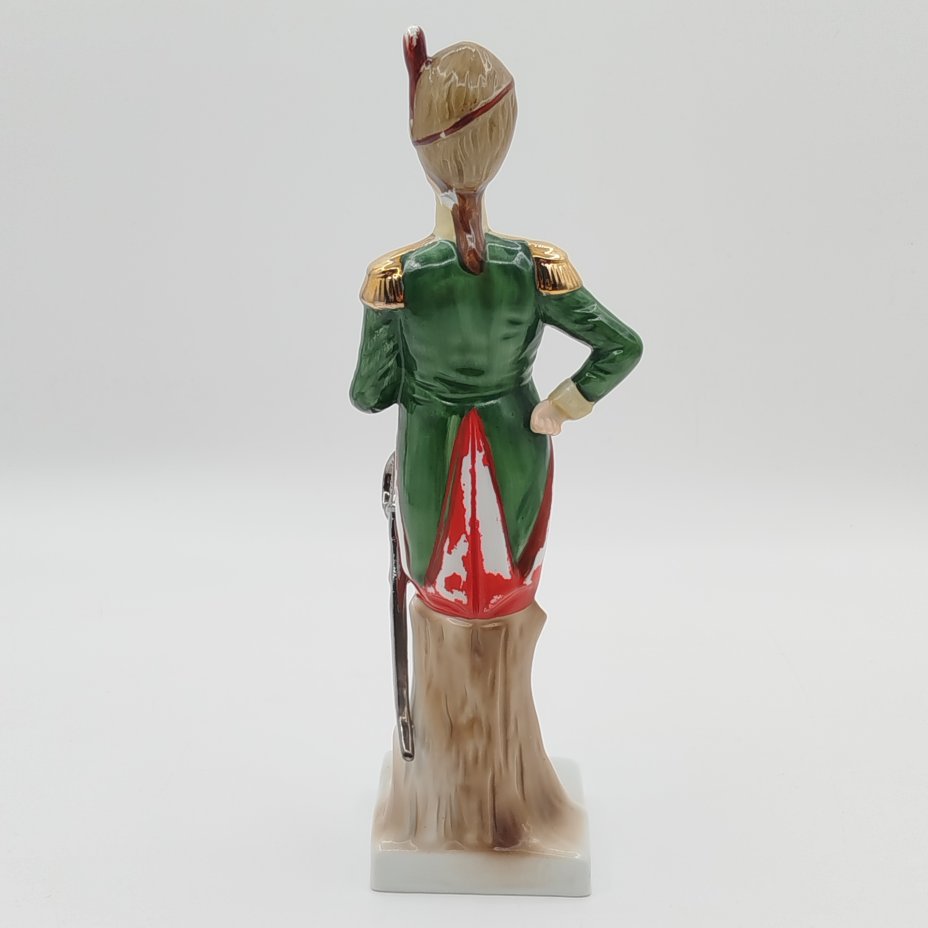Статуэтка на постаменте "Soldat d'Infanterie" (солдат пехоты) из серии "Армия Наполеона"