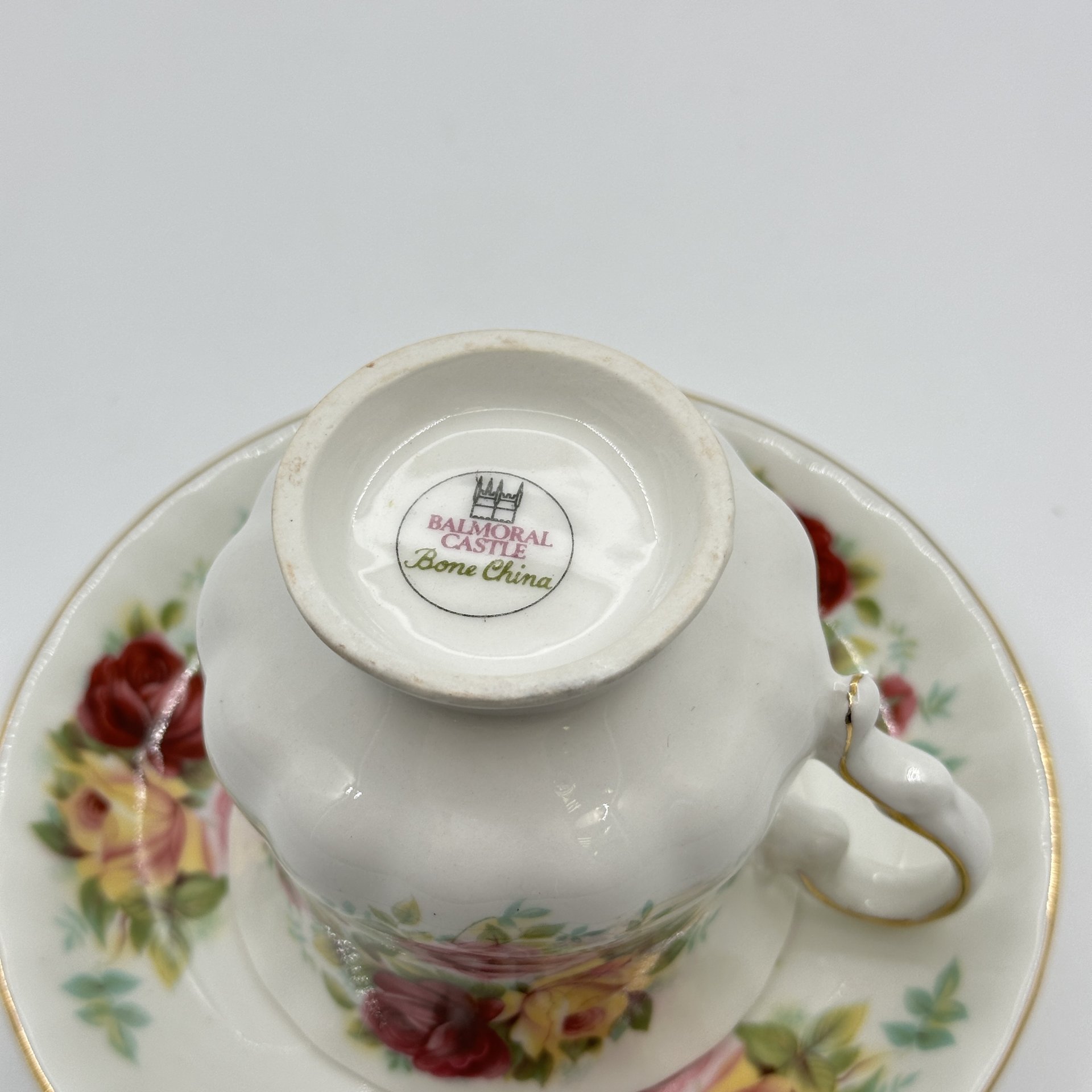 Чайно-кофейная пара "Розовый букет" с фигурной ручкой, Мануфактура Balmoral Castle Porcelain