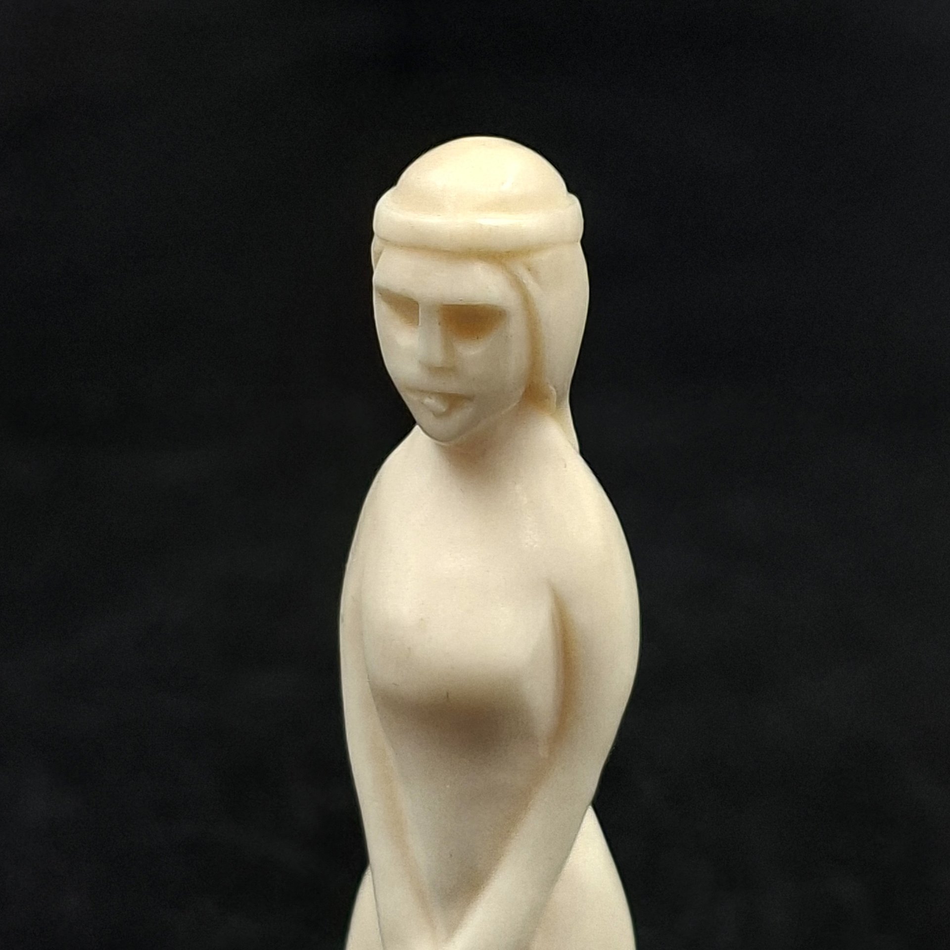 Статуэтка "Девушка", кость, резьба, СССР, 1970-1990 гг.