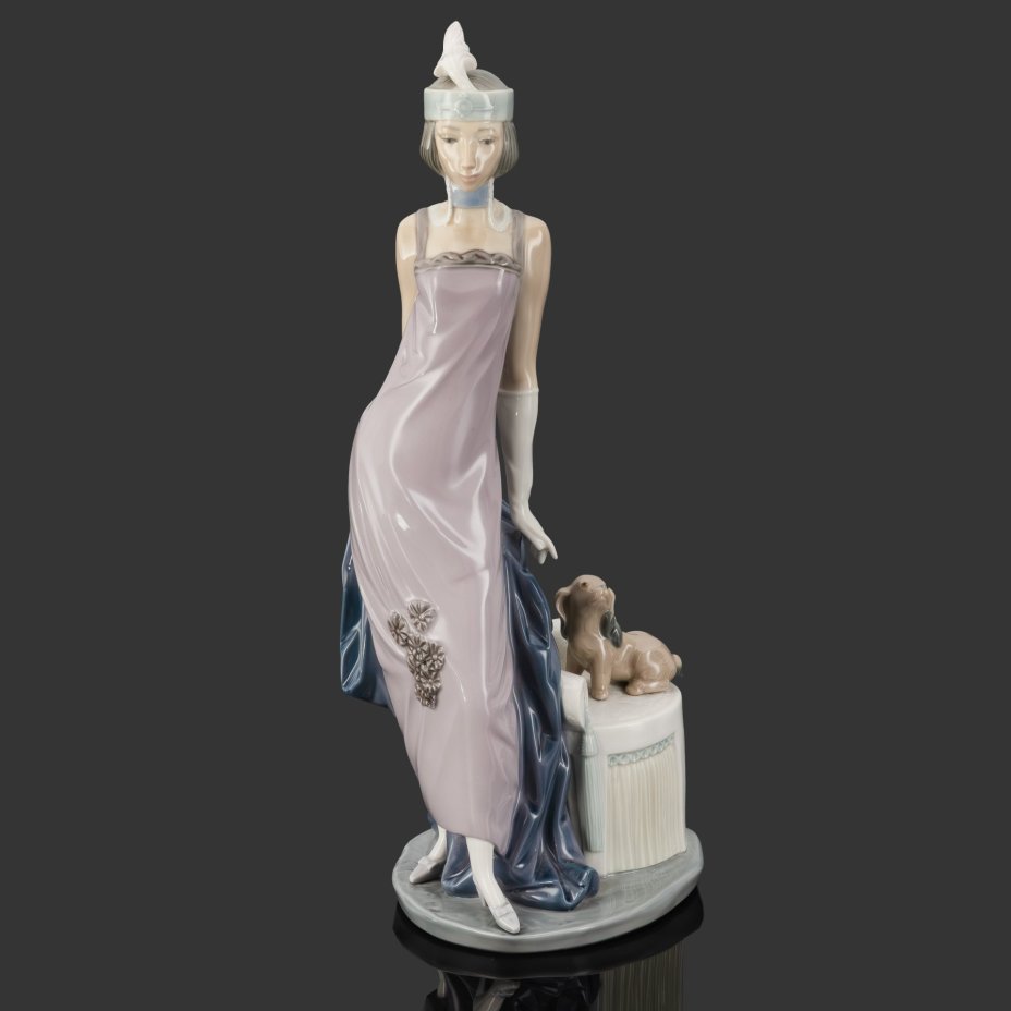 Статуэтка "Дама с собачкой" в стиле Ар-деко, фарфор, Lladro, Испания, 1985 г.