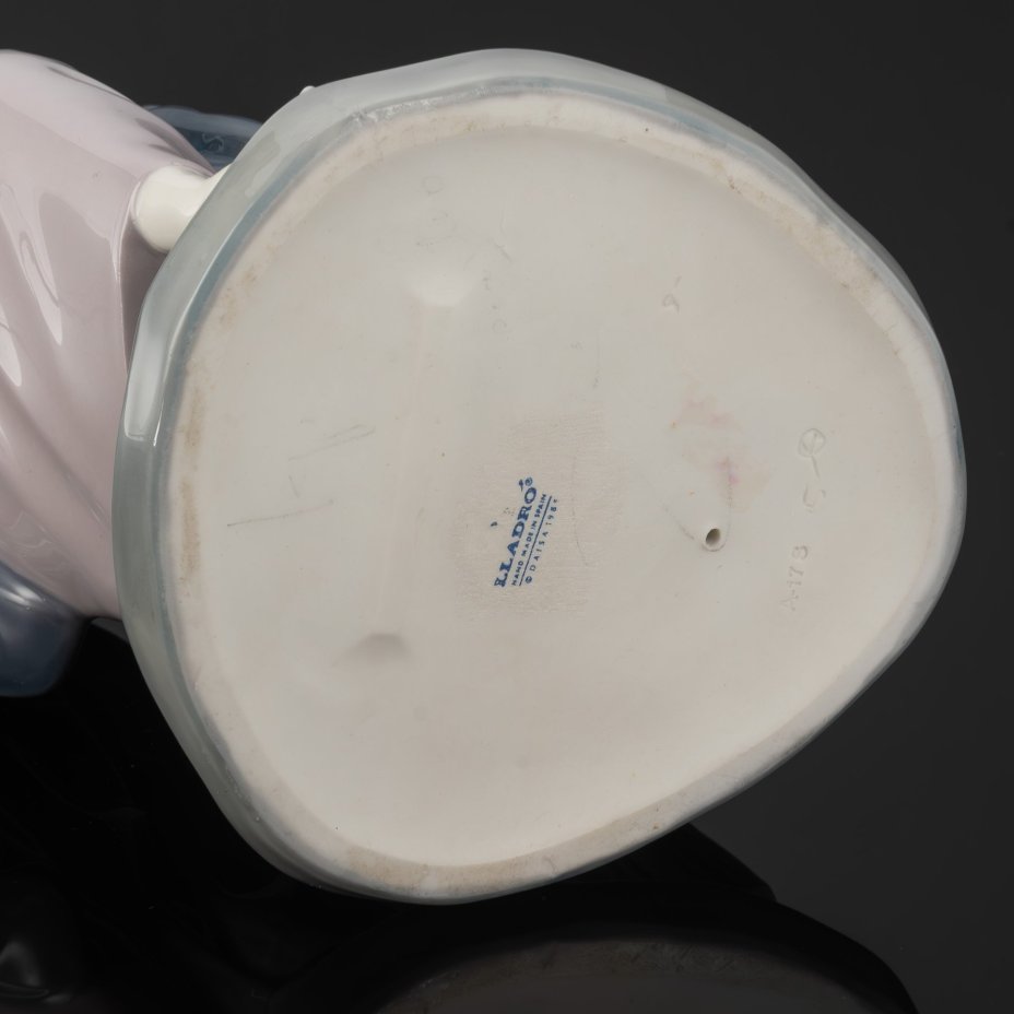 Статуэтка "Дама с собачкой" в стиле Ар-деко, фарфор, Lladro, Испания, 1985 г.