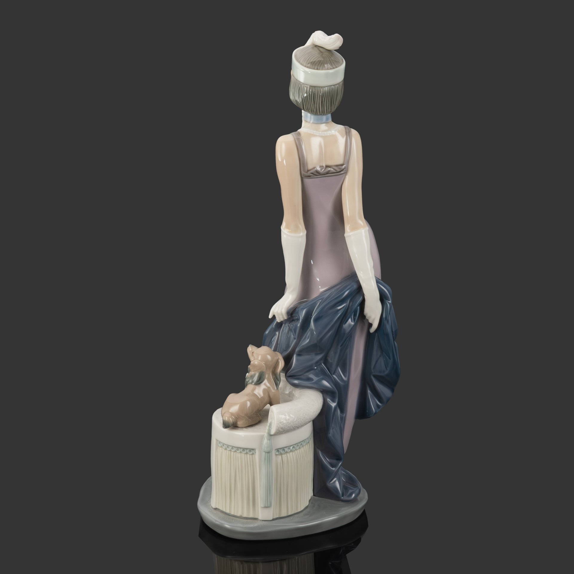 Статуэтка "Дама с собачкой" в стиле Ар-деко, Lladro