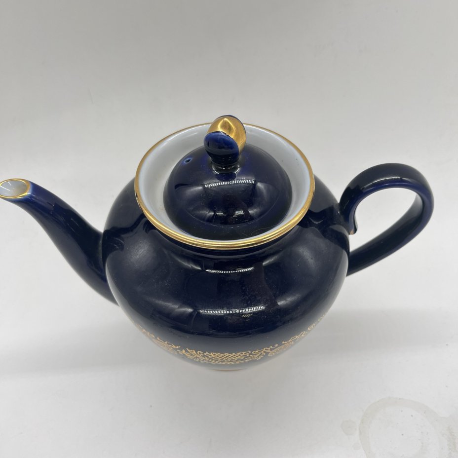 Чайник заварочный с орнаментальным декором, фарфор, кобальт, золочение, Ленинградский фарфоровый завод (ЛФЗ), СССР, 1970-1990 гг.