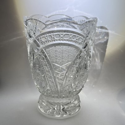 Ваза для букета большая на ножке с резным геометрическим декором, хрусталь, алмазная грань, СССР, 1970-1990 гг.