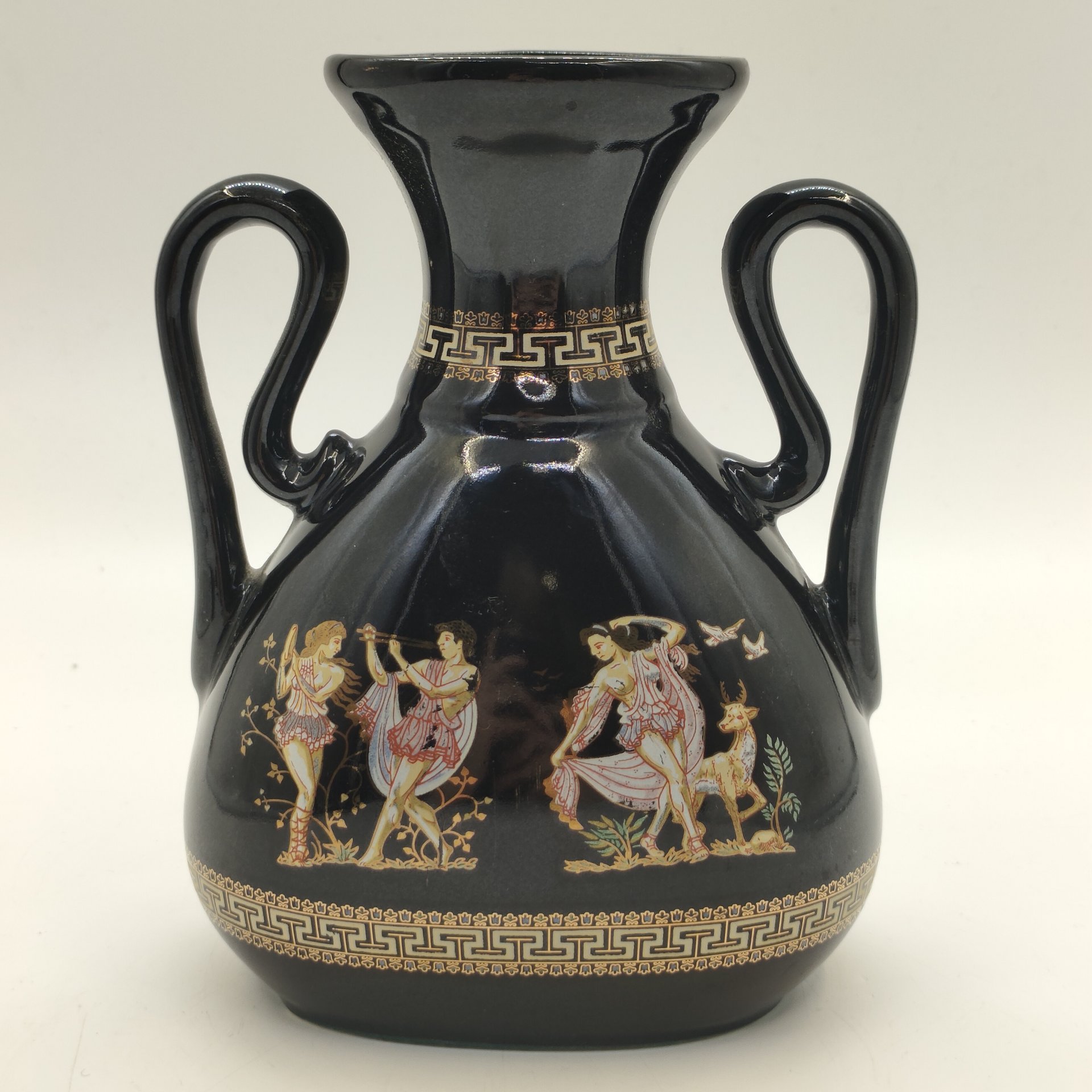 Ваза "Троя", Товарищество "Оріана", керамика, крытье, деколь, золочение, Украина, 2000-2015 гг.