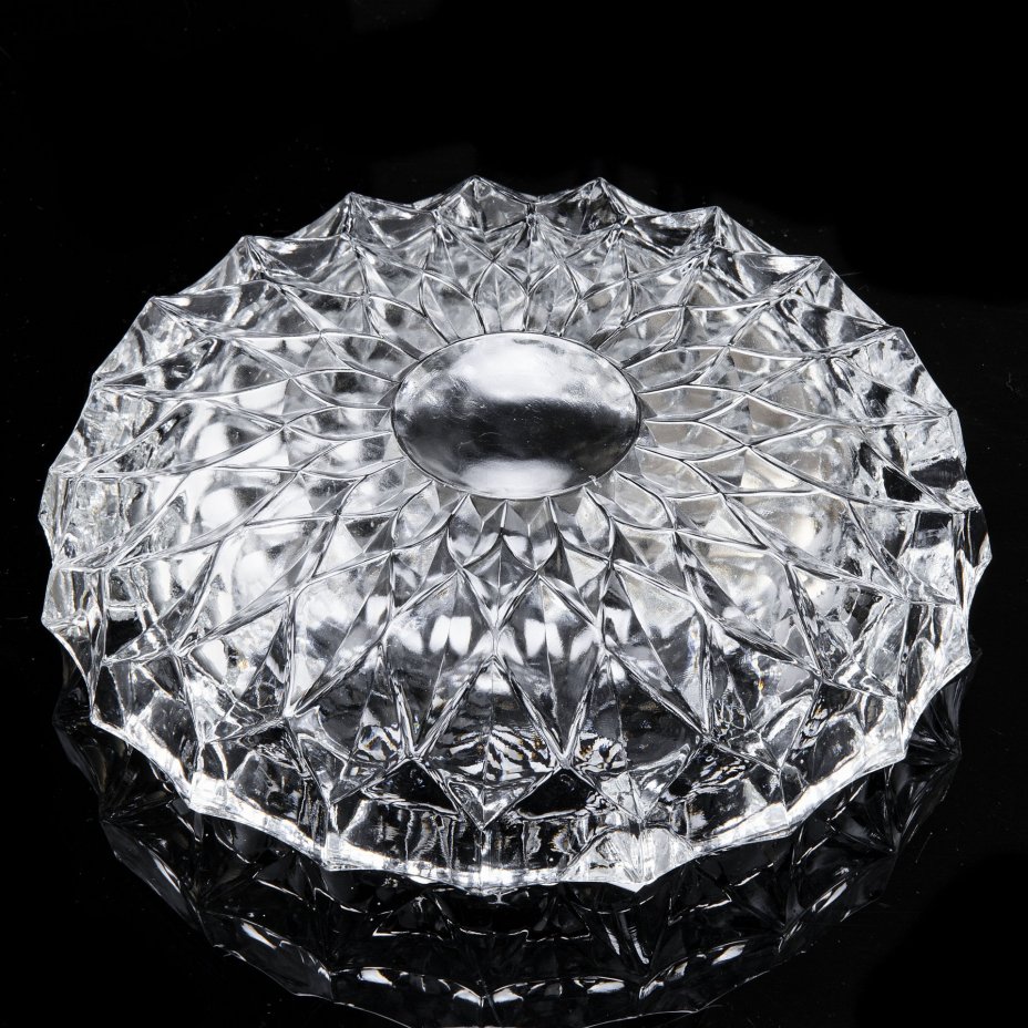 Пепельница с рельефным геометрическим декором, хрусталь, СССР, 1970-1990 гг.