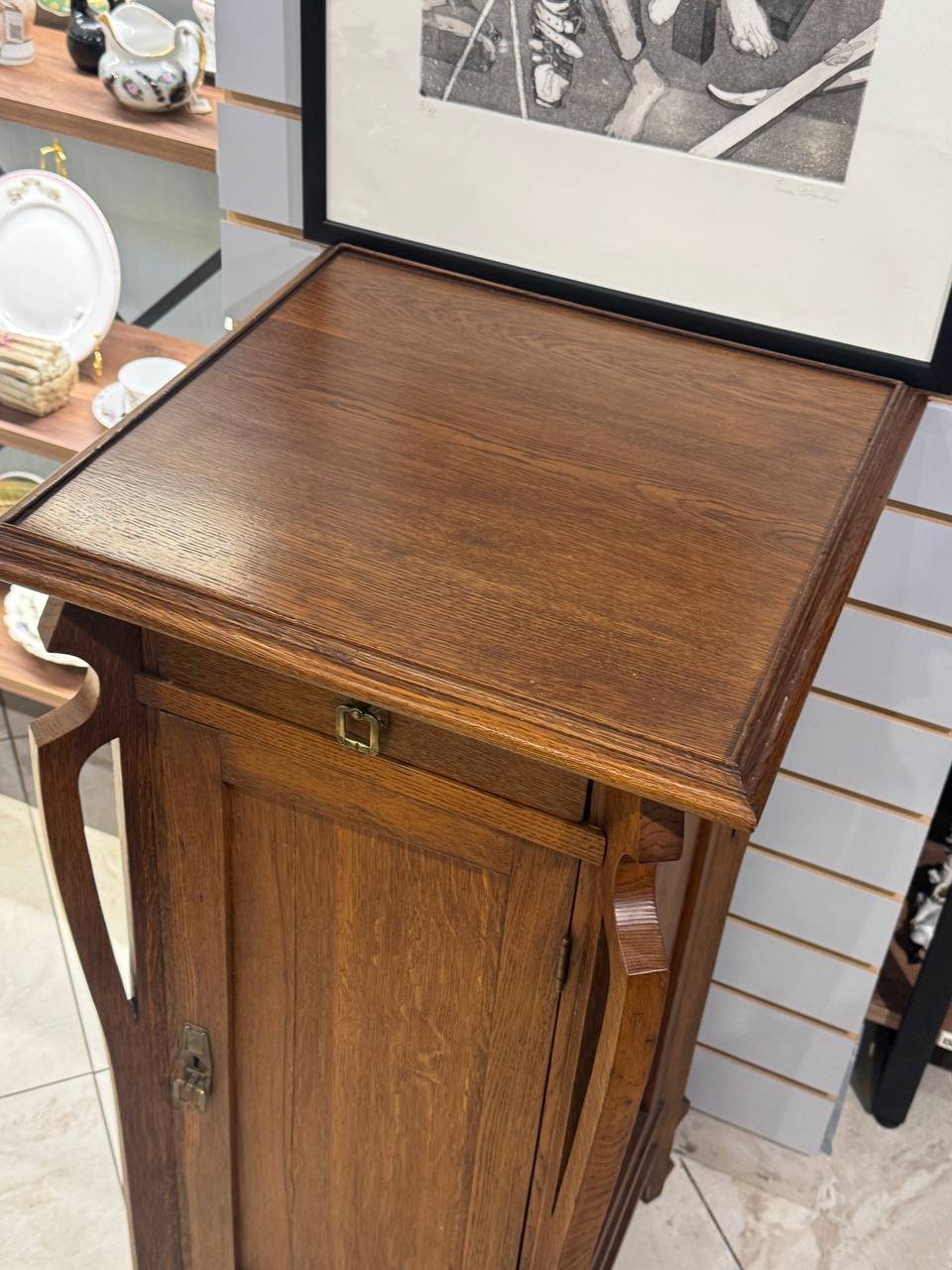 Тумба в стиле Модерн с консолью