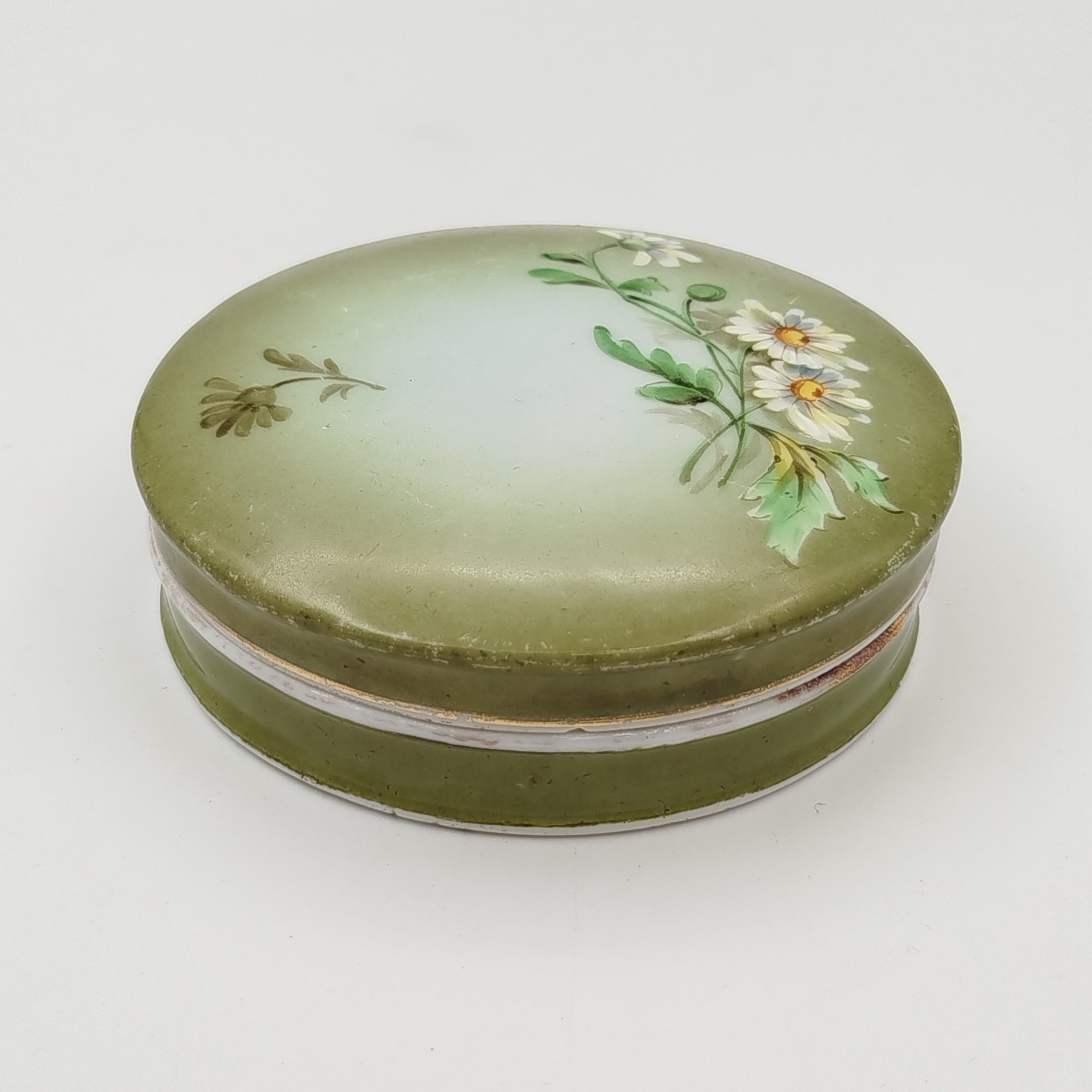 Набор из двух предметов для туалетного столика (шкатулка и судок для зубных щёток) с декором в виде ромашек