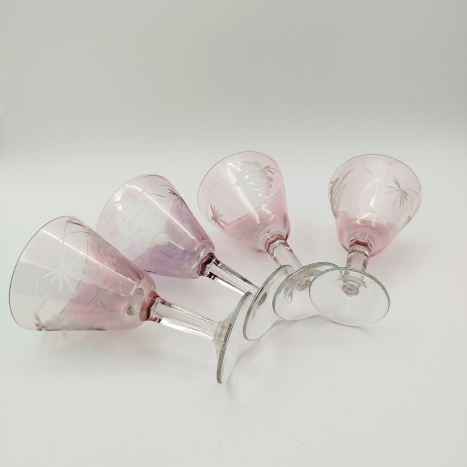 Набор из 6-ти бокалов розового оттенка "Виноград", Армавирский стекольный завод