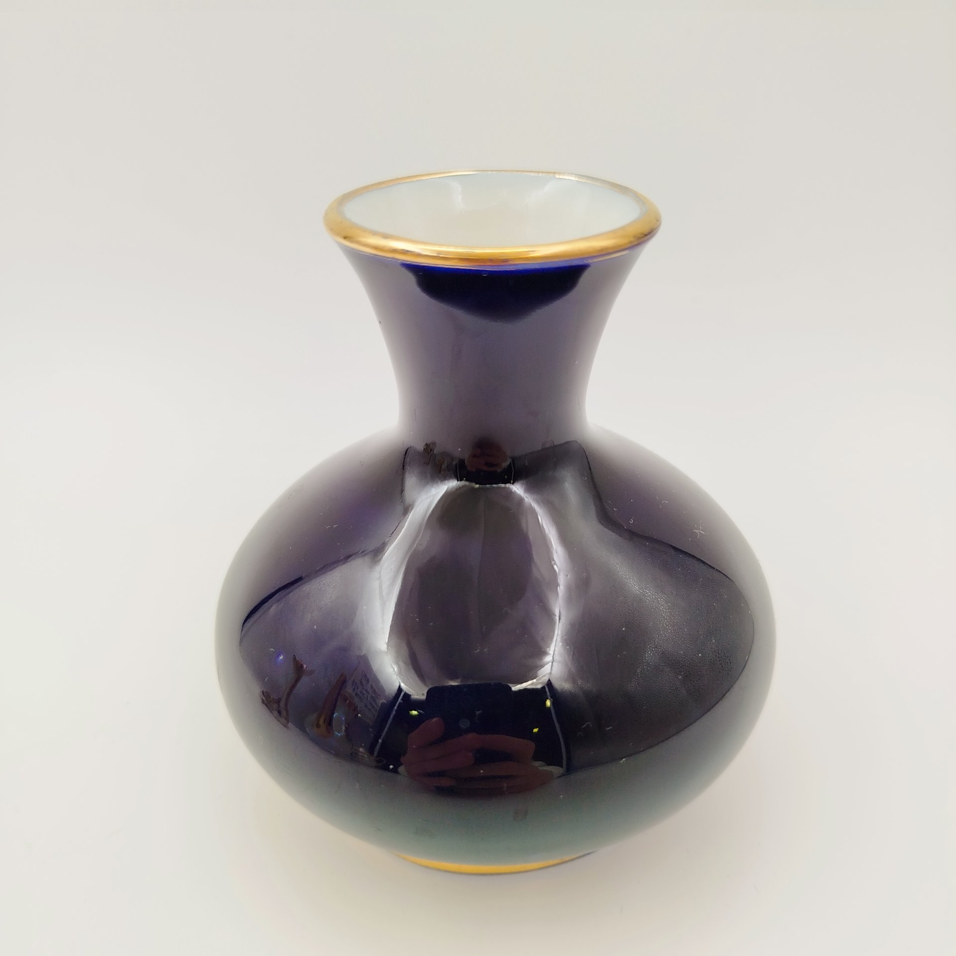 Вазочка миниатюрная, фарфор, крытье кобальтом, золочение, Ленинградский фарфоровый завод (ЛФЗ), СССР, 1950-1970 гг.