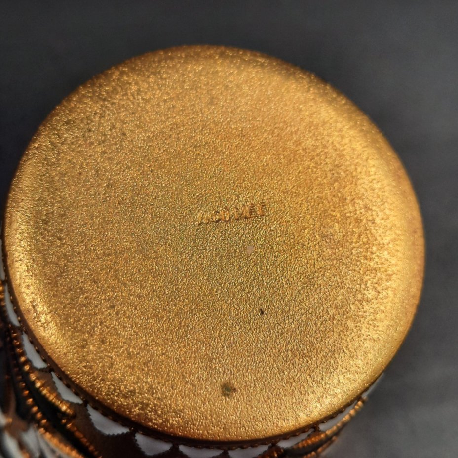 Стопка со стилизованным цветочным декором, латунь, эмали, золочение, Ленинградская ювелирная фабрика, СССР, 1960-1980 гг.