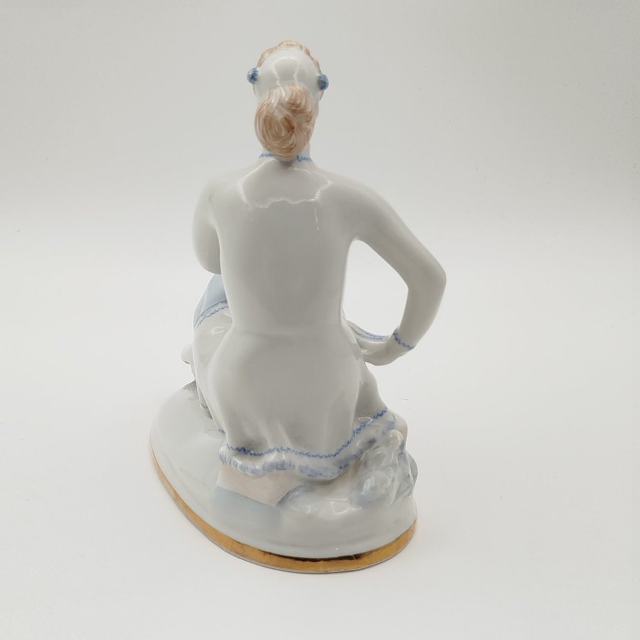 Статуэтка "Фигуристка" (физкультурница), скульптор Е. Гендельман