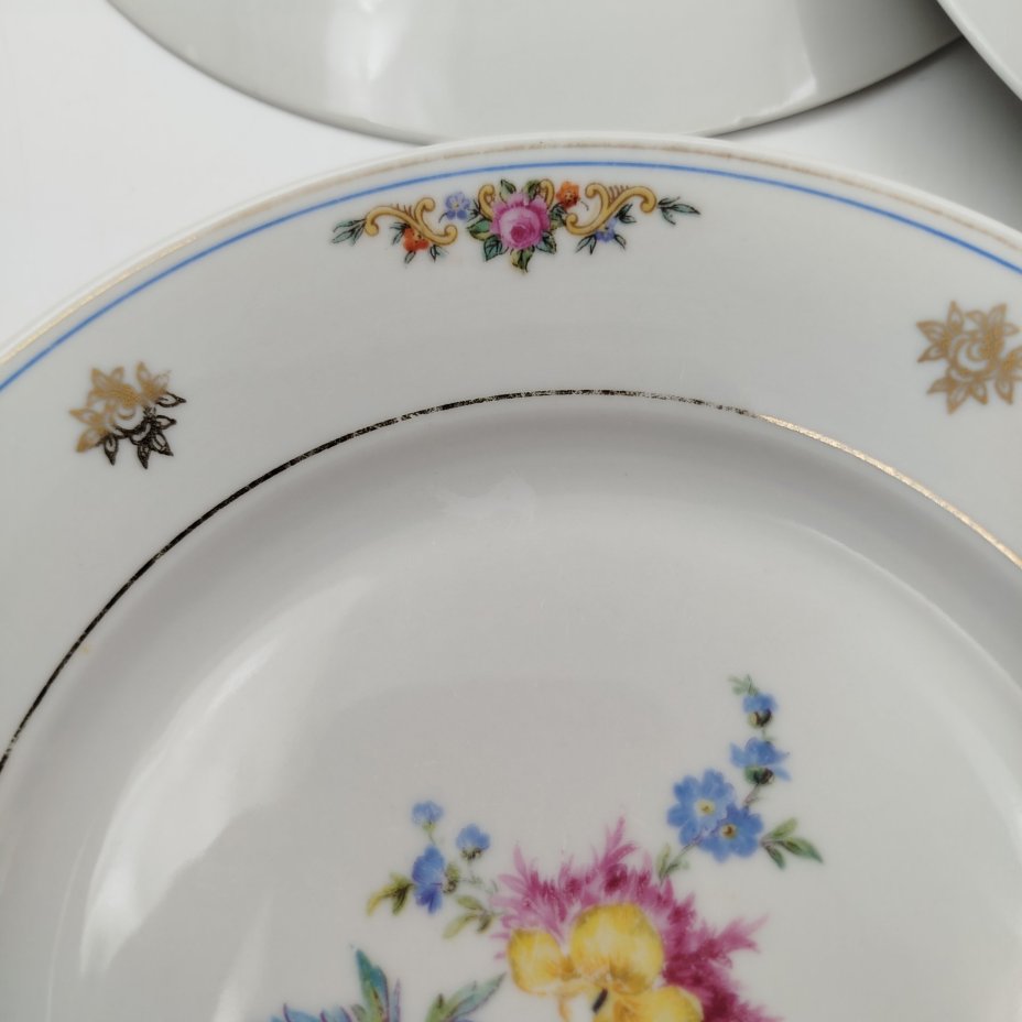 Набор из 5-ти десертных тарелок, украшенных цветочным декором, фарфор, деколь, золочение, Kahla, Германия, 1937-1956 гг.