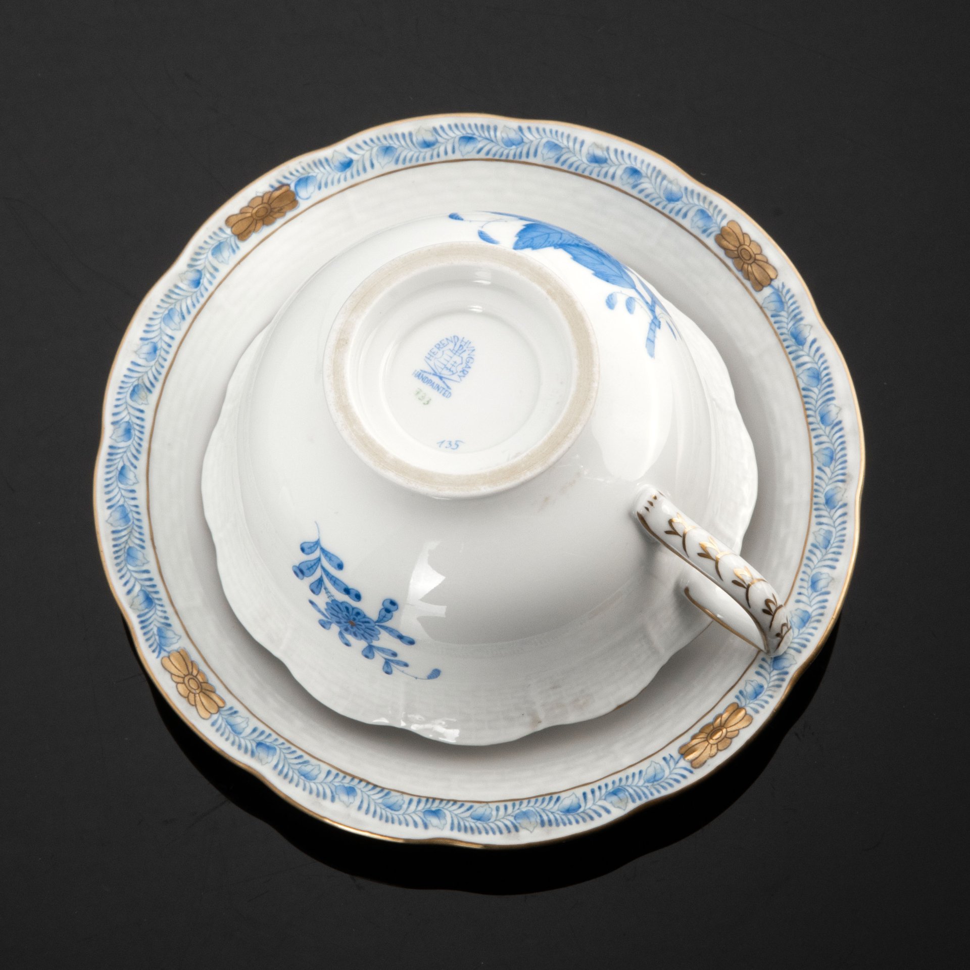 Пара чайная, выполненная в фирменном дизайне "Chinese Bouquet/Apponyi Blue", Herend (Херенд)