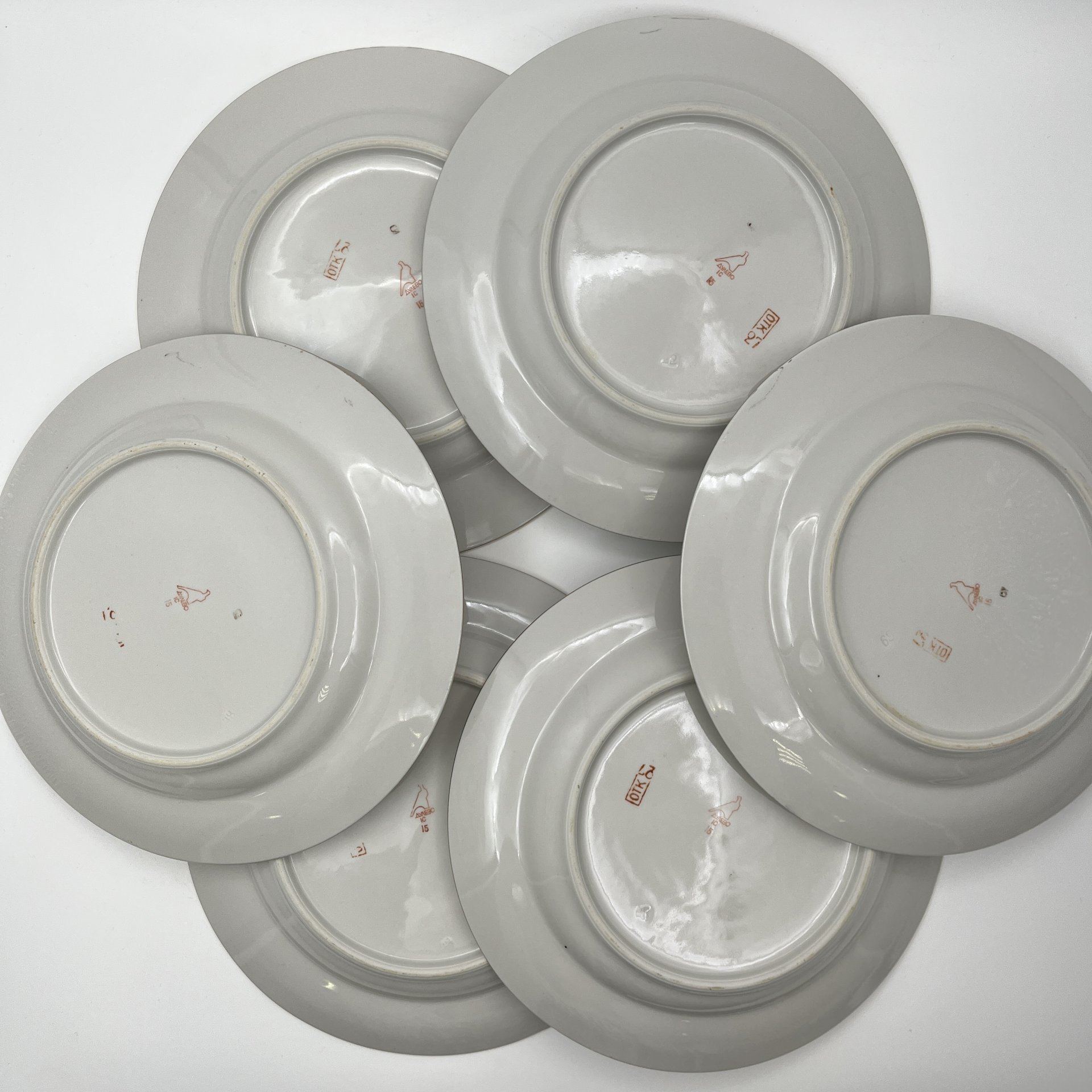 Набор обеденных тарелок с цветочным декором на 6 персон, фарфор, деколь, золочение, Дулевский фарфоровый завод (Дулёво), СССР, 1968-1991 гг.