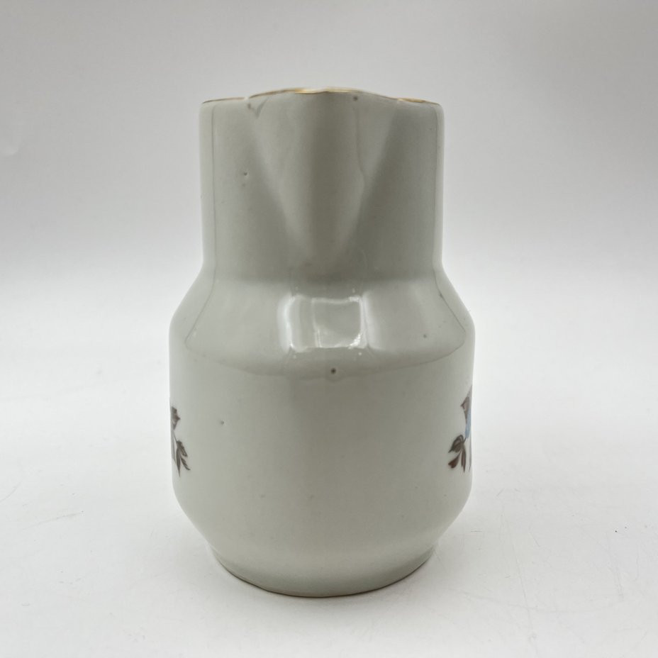 Молочник/сливочник, украшенный цветочным декором