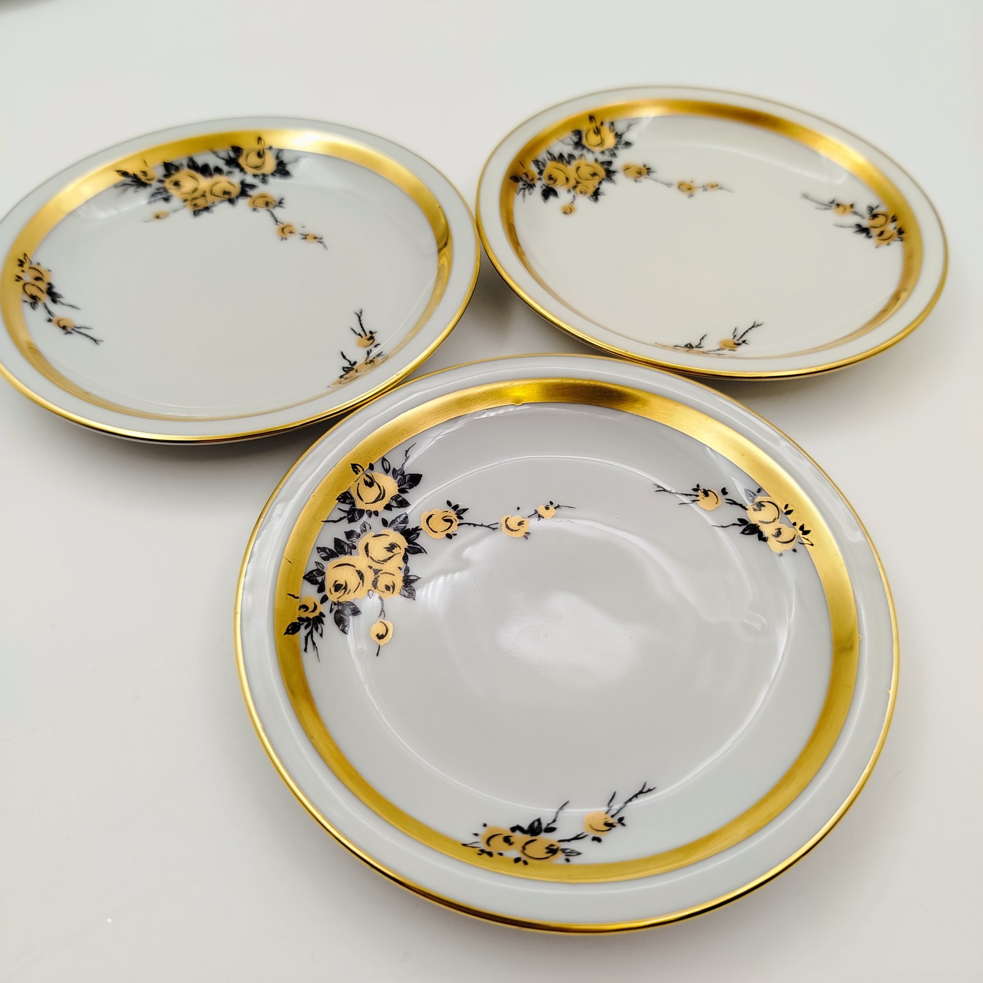 Набор розеток с цветочным декором на 6 персон, фарфор, деколь, золочение, Graf Von Henneberg Porzellan, 1777 Jlmenau, ГДР, 1949-1970 гг.