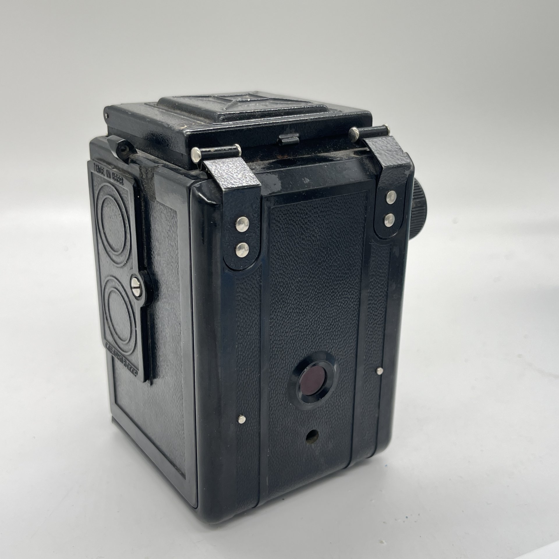 Фотоаппарат среднеформатный "Комсомолец", пластик, металл, СССР, 1946-1951 гг.
