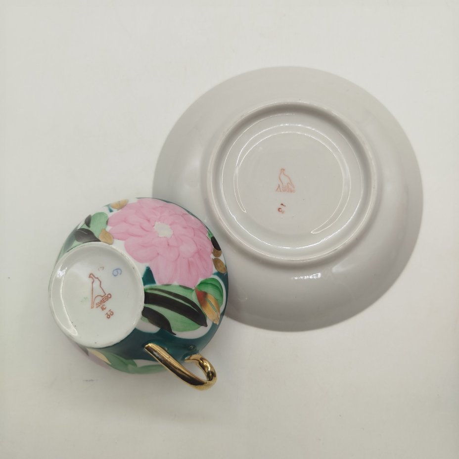 Пара чайная "Агашки", фарфор, роспись, золочение, Дулевский фарфоровый завод (Дулёво), СССР, 1964-1991 гг.