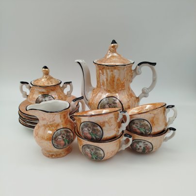 Сервиз кофейный "Мадонна" с разводами, на 4 персоны (11 предметов), фарфор, деколь, люстр, обводка, Европа, 1970-1990 гг.