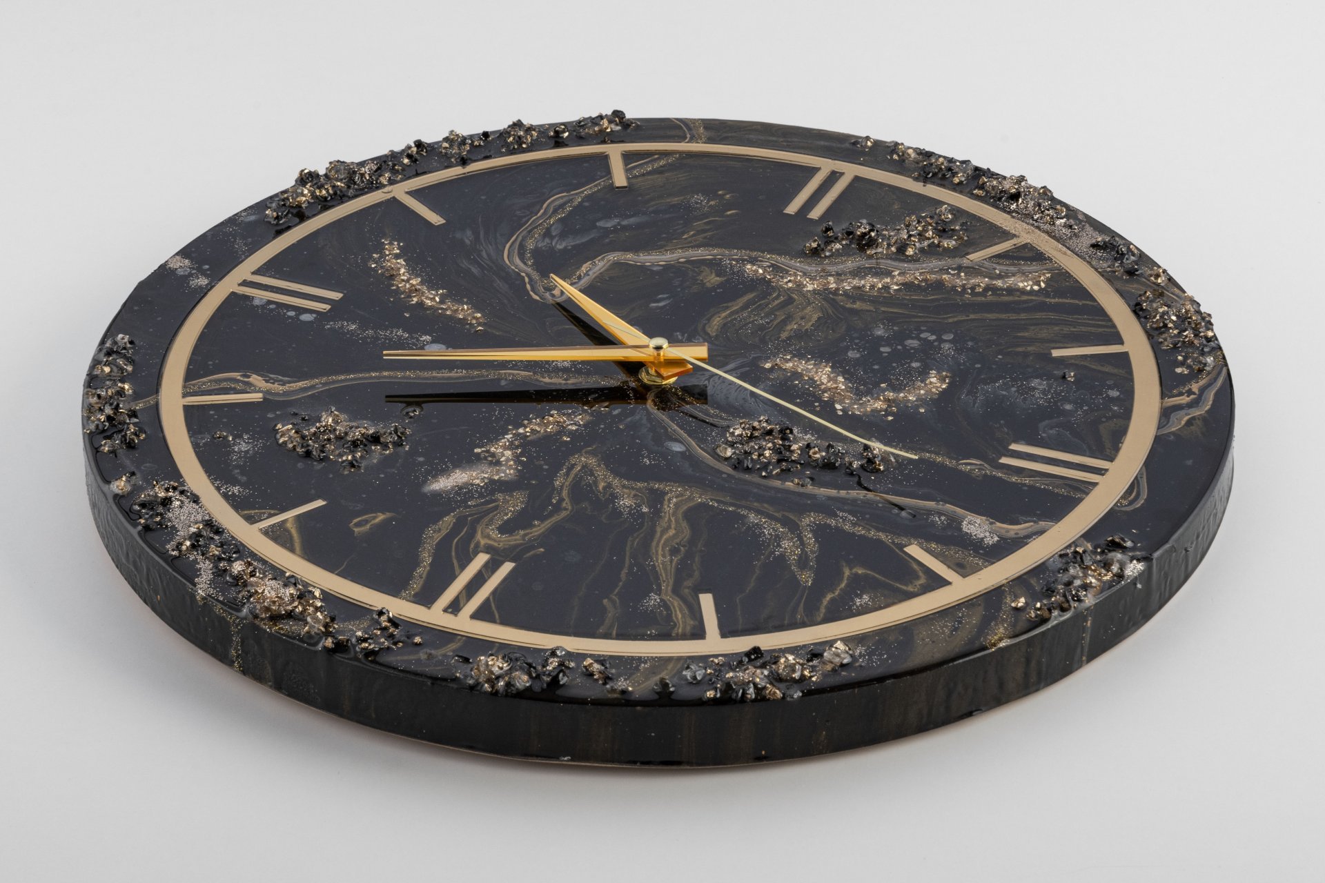 Часы настенные, авторская ручная работа в технике Resin Art