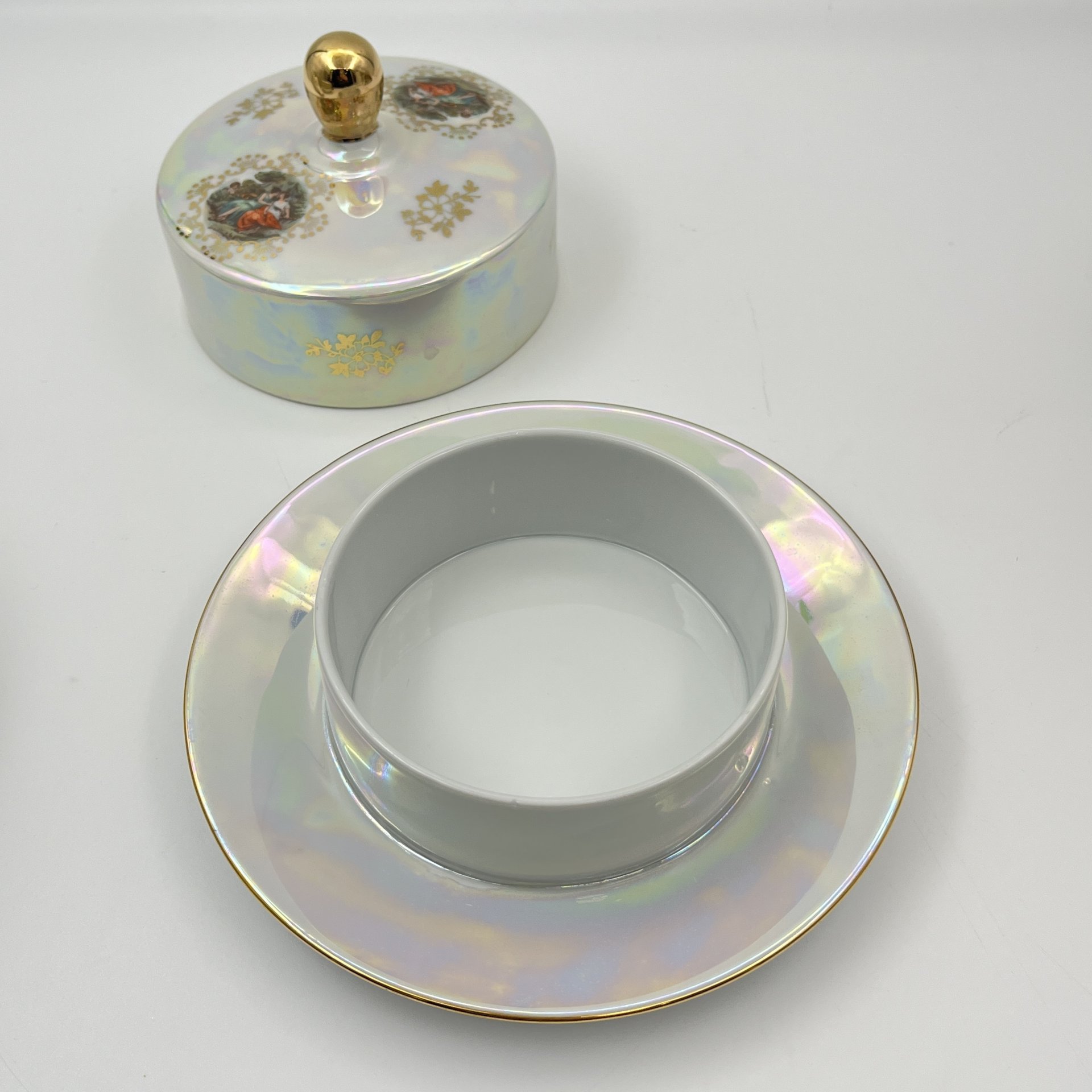 Масленка из сервиза "Мадонна", фарфор, деколь, люстр, золочение, Fortuna Eisenberg, ГДР, 1960-1973 гг.