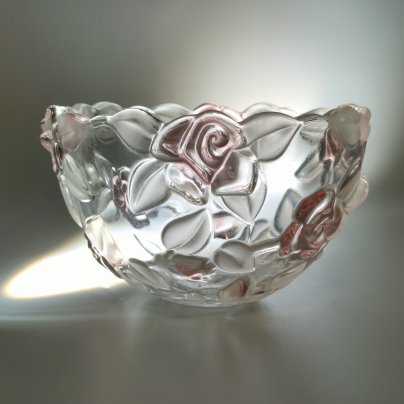 Ваза для конфет с цветочным декором и фигурным бортом, цветное стекло, матирование, Walther Glas, Германия, 1980-2000 гг.