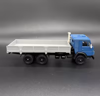Модель автомобиля в масштабе 1:43 "Камаз-53212" Изготовитель "Арек" г.Казань