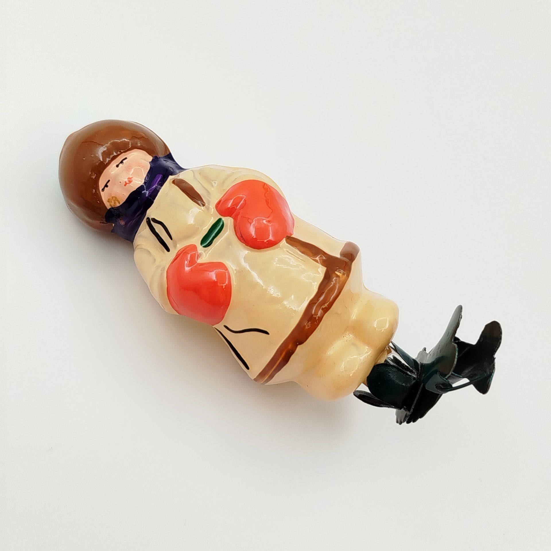 Игрушка ёлочная на прищепке "Мужичок с ноготок", стекло, роспись, металл, Завод стеклянных ёлочных украшений и оптических изделий, г. Москва, СССР, 1950-1960 гг.