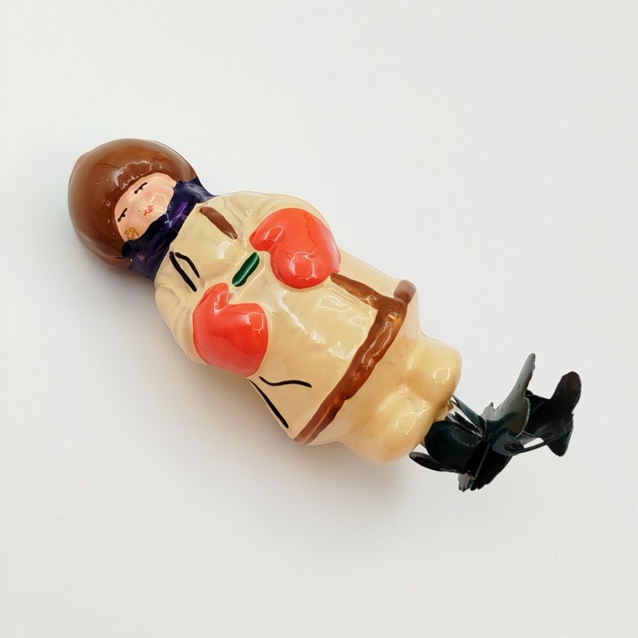 Игрушка ёлочная на прищепке "Мужичок с ноготок", стекло, роспись, металл, Завод стеклянных ёлочных украшений и оптических изделий, г. Москва, СССР, 1950-1960 гг.