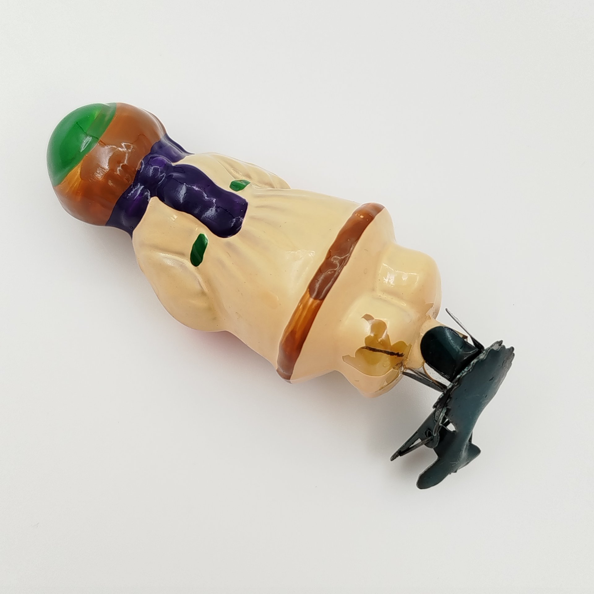 Игрушка ёлочная на прищепке "Мужичок с ноготок", стекло, роспись, металл, Завод стеклянных ёлочных украшений и оптических изделий, г. Москва, СССР, 1950-1960 гг.