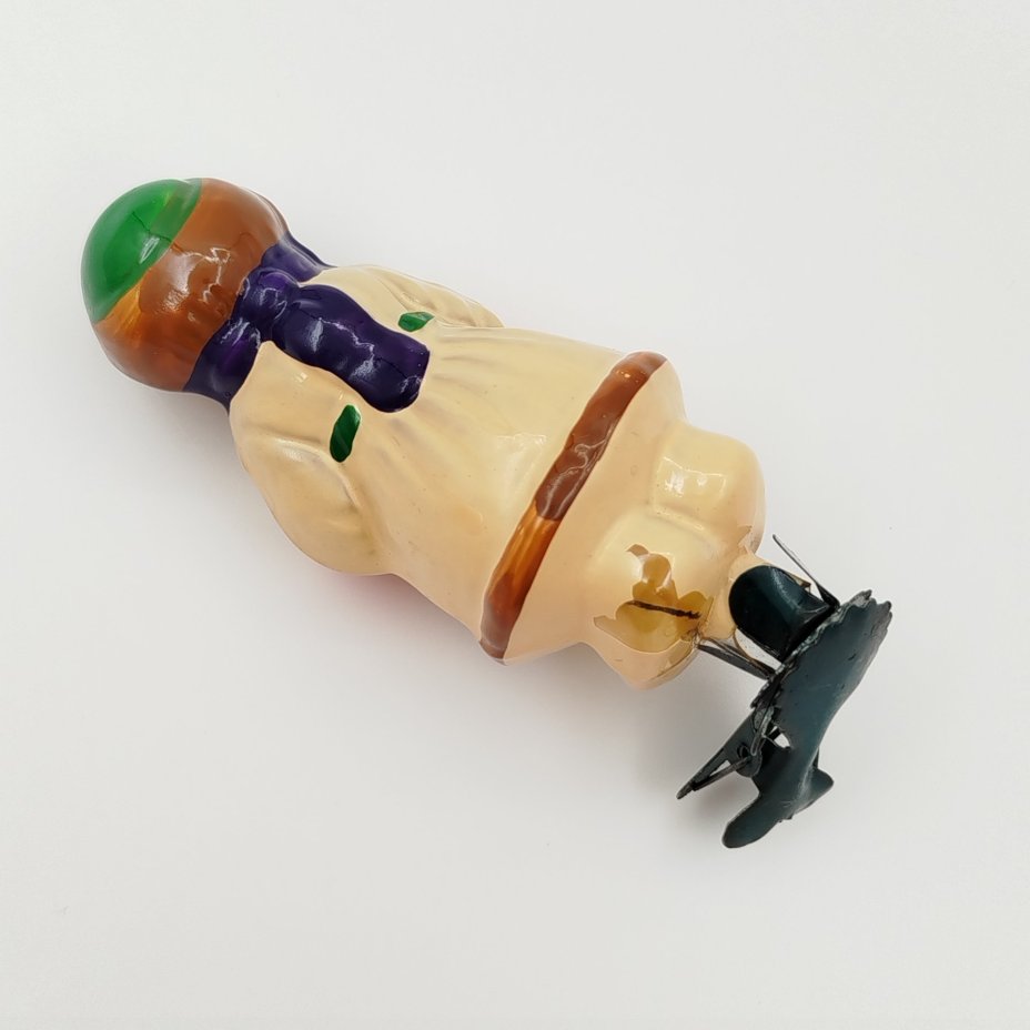 Игрушка ёлочная на прищепке "Мужичок с ноготок", стекло, роспись, металл, Завод стеклянных ёлочных украшений и оптических изделий, г. Москва, СССР, 1950-1960 гг.