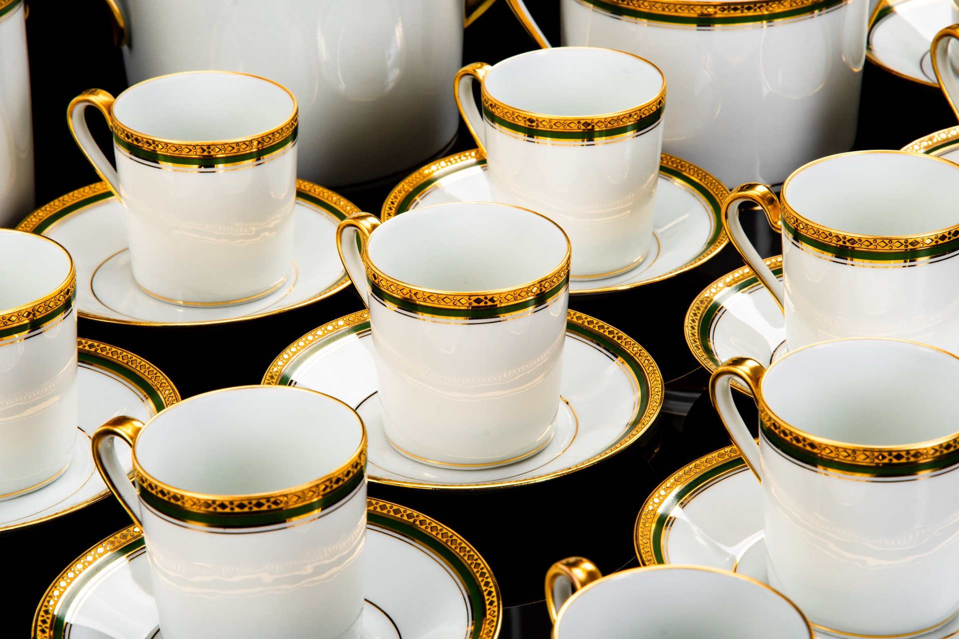 Кофейный сервиз в стиле Ампир на 12 персон, "limoges", фарфор, крытье, золочение, Франция, 1950-1980 гг.