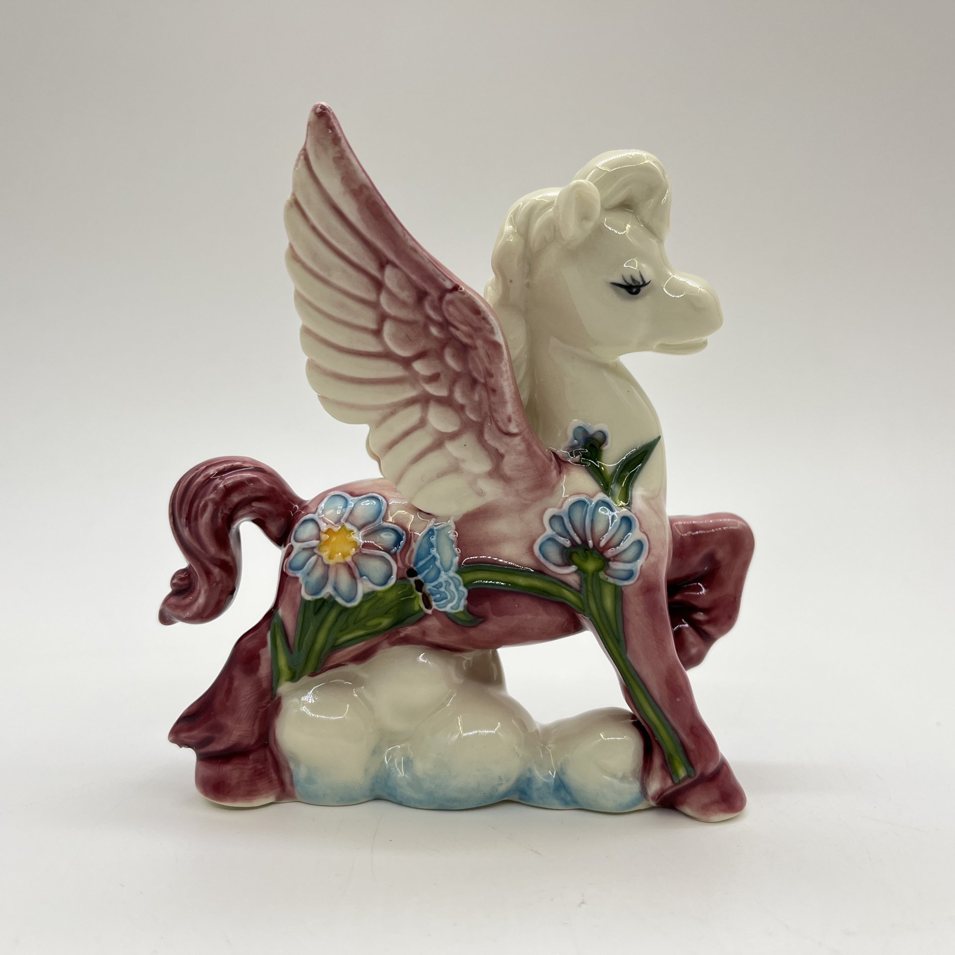 Статуэтка "Лошадка-ангелочек", фарфор, Pavone, Италия, 2025 г.