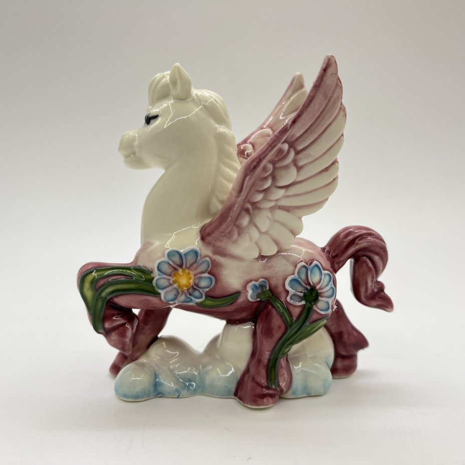 Статуэтка "Лошадка-ангелочек", фарфор, Pavone, Италия, 2025 г.
