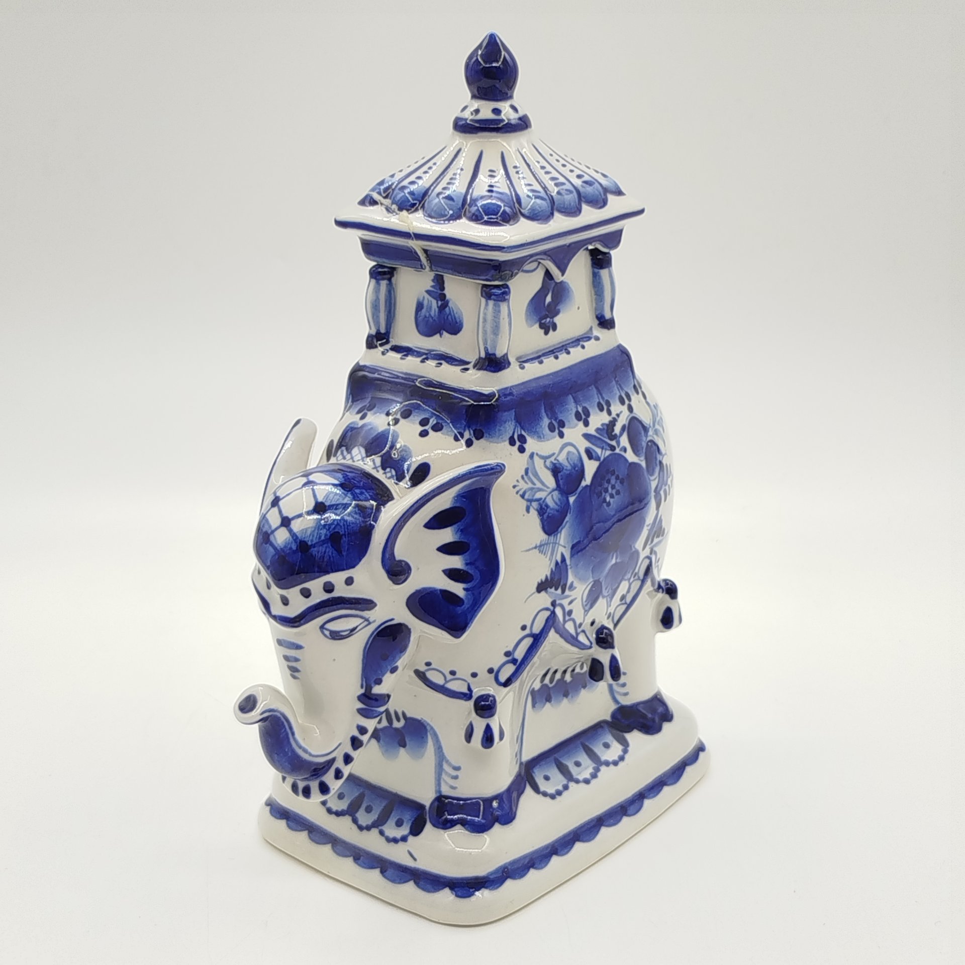 Чайница "Индийский слон", Гжель