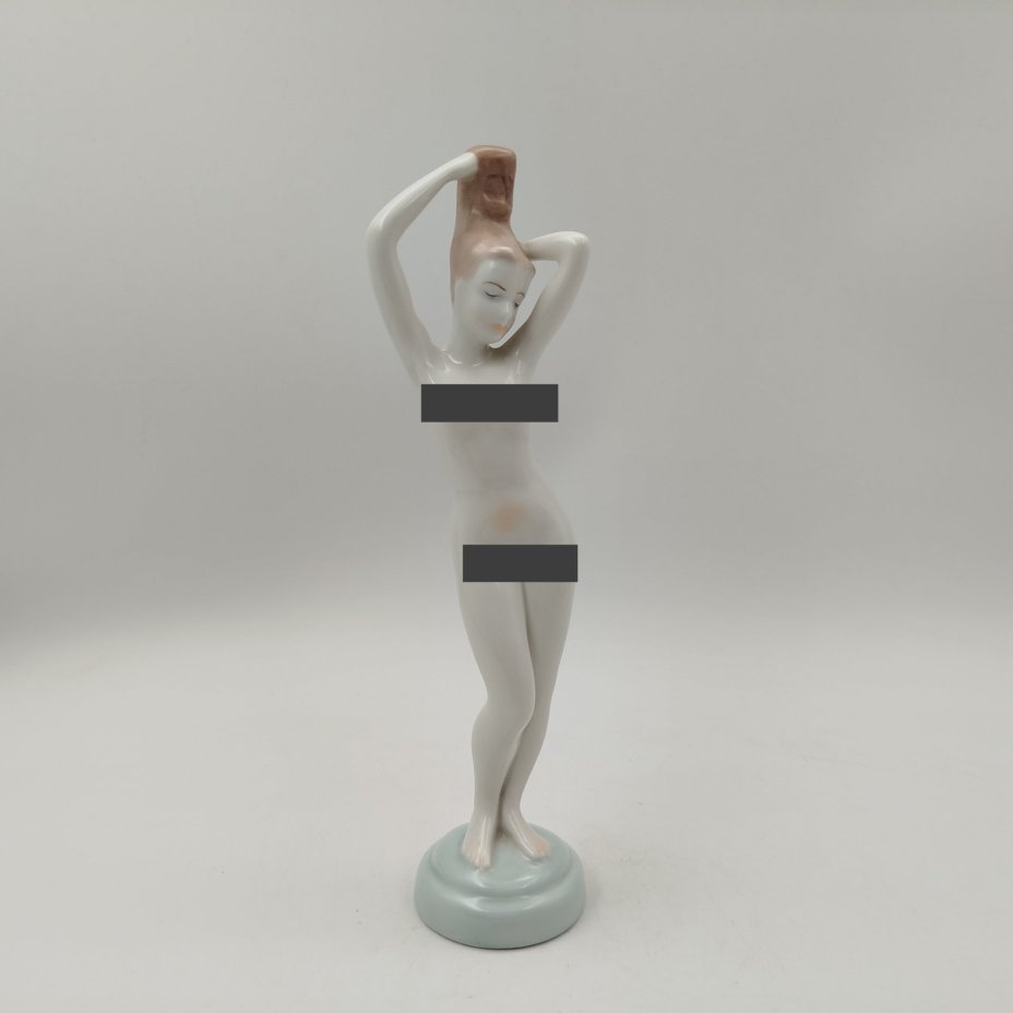 Статуэтка "Купальщица", фарфор, роспись, Aquincum Porcelain, Румыния, 1950-1980 гг.