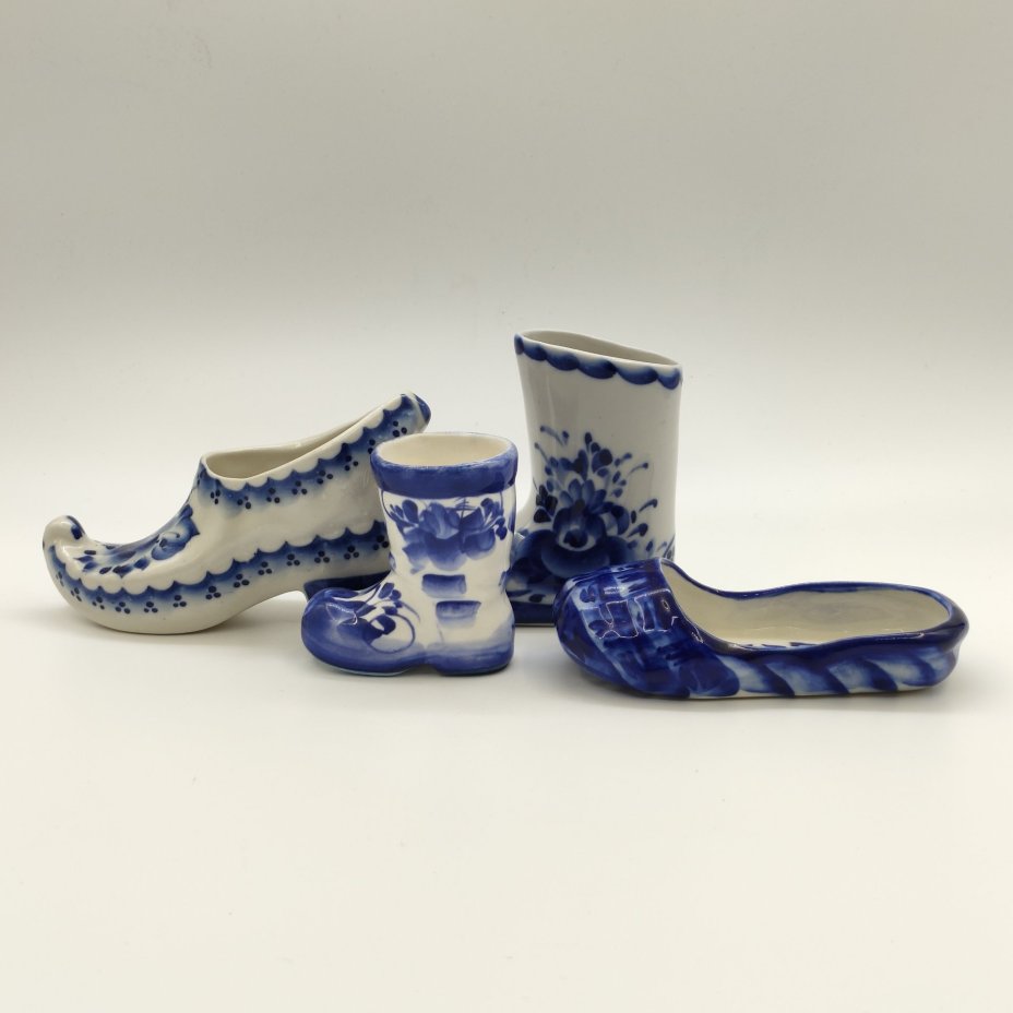 Набор из 4-х статуэток "Башмачки", Гжель