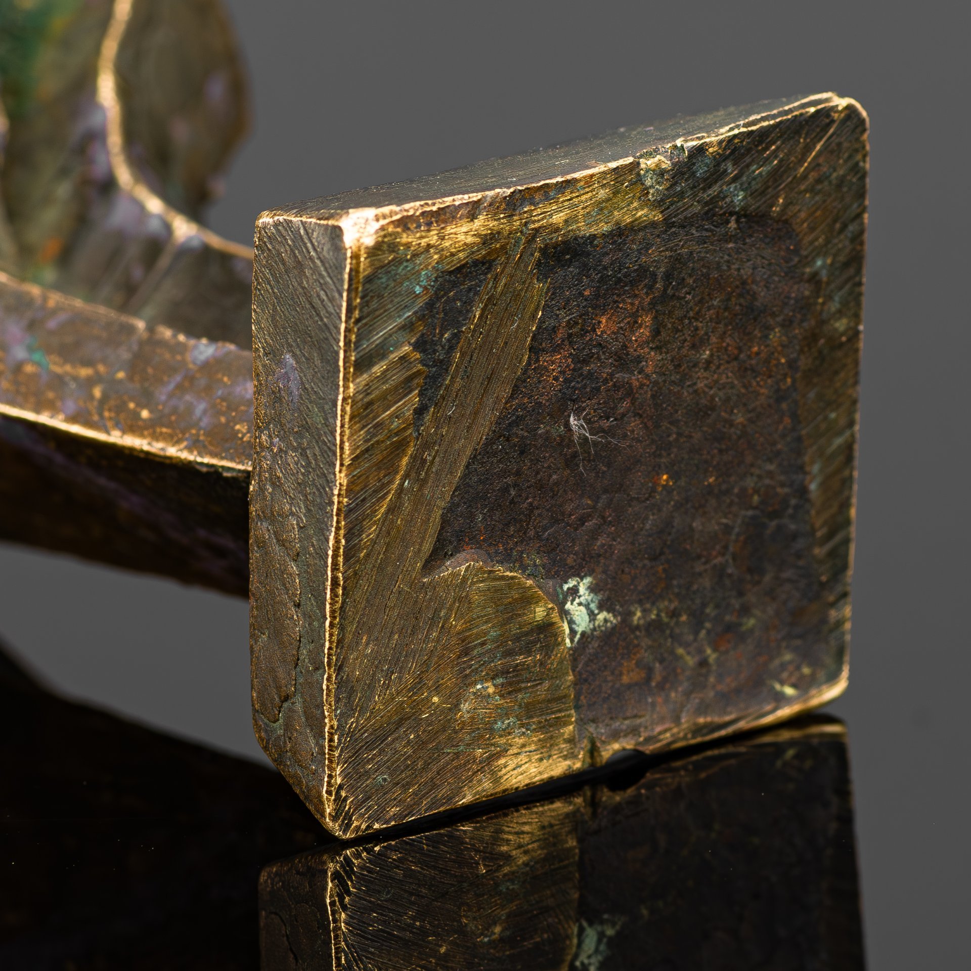 Настольное украшение (пресс-папье) в виде фигуры кошки, бронза, Западная Европа, 1910-1940 гг.