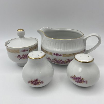 Набор для сервировки (солонка, перечница, горчичница, соусник) с цветочным декором, фарфор, деколь, золочение, Graf Von Henneberg Porzellan, 1777 Jlmenau, ГДР, 1977-1990 гг.