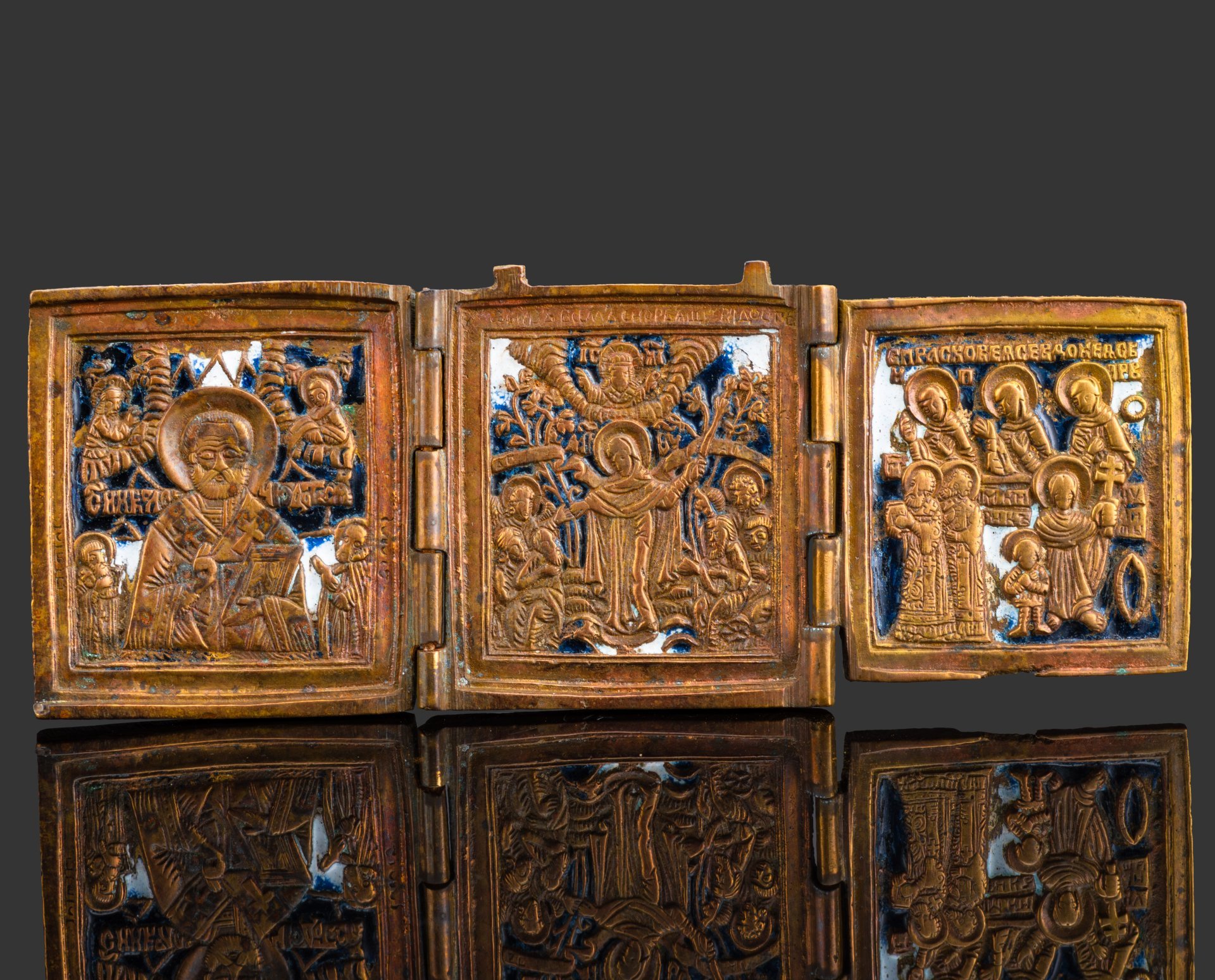 Складень трехстворчатый "Святитель Никола Чудотворец., Богоматерь Всех скорбящих радость, Избранные святые", латунь, полихромные эмали, Российская империя, 1850-1890 гг.