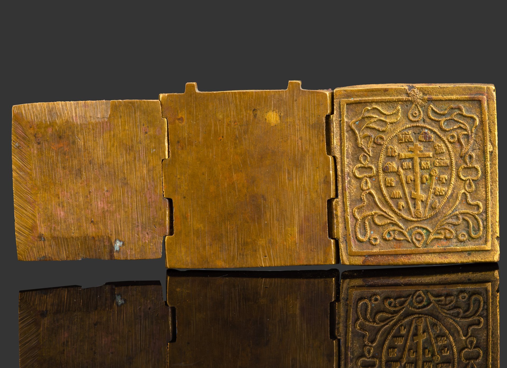 Складень трехстворчатый "Святитель Никола Чудотворец., Богоматерь Всех скорбящих радость, Избранные святые", латунь, полихромные эмали, Российская империя, 1850-1890 гг.