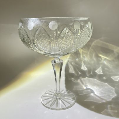 Конфетница на ножке с абстрактным растительным декором, хрусталь, алмазная грань, Ленинградский завод художественного стекла (ЛЗХС), СССР, 1970-1990 гг.