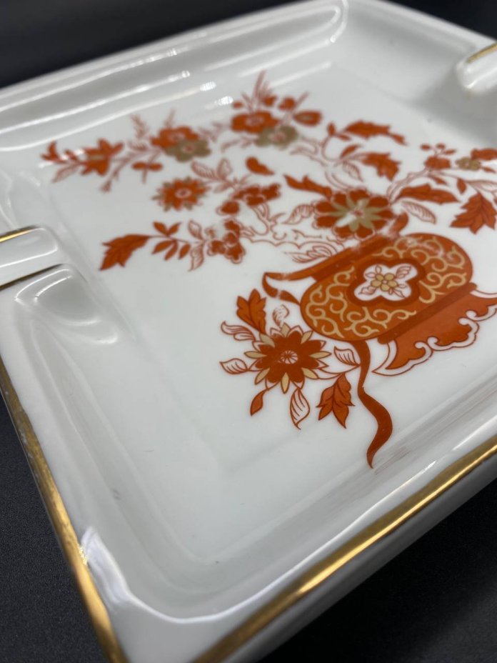 Пепельница квадратная в восточном стиле с цветочным декором, Porcelaine de Paris