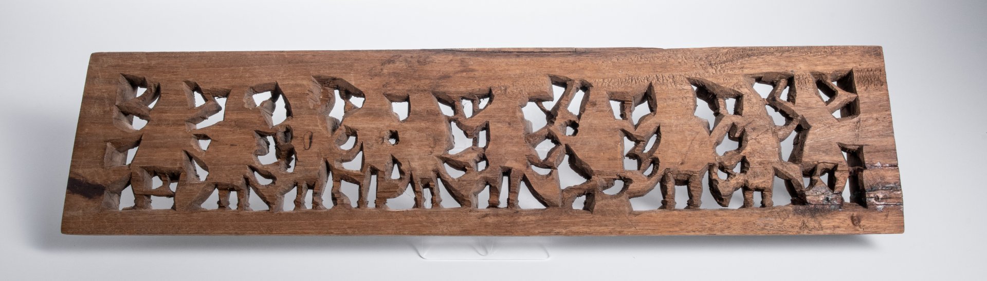 Панно прорезное с мифологическим сюжетом, дерево, резьба, Индия, 1970-1990 гг. — фото 2