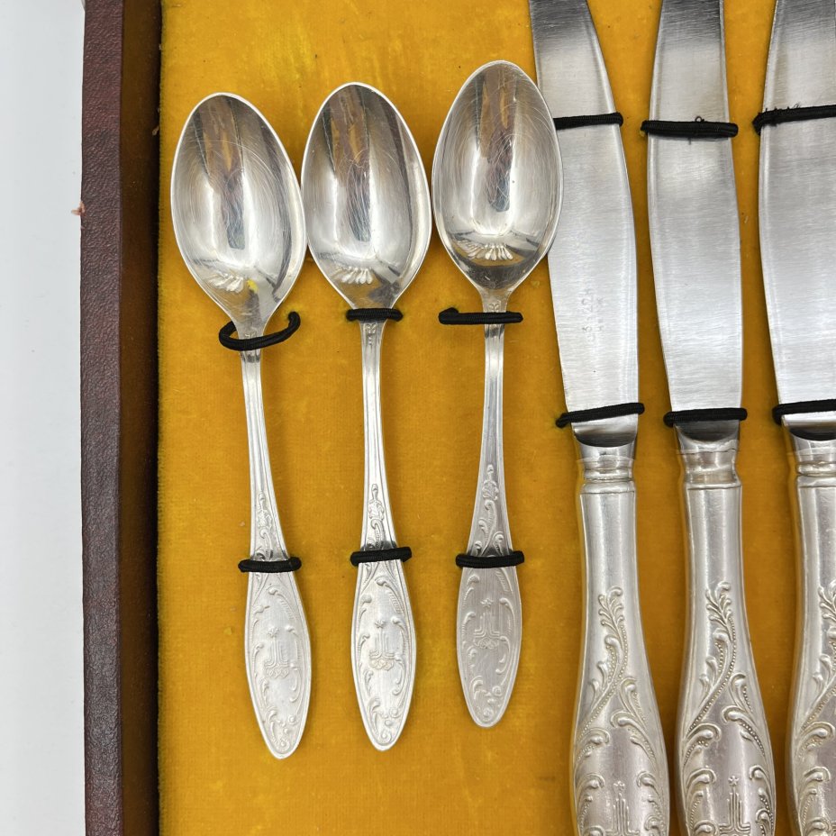 Набор столовых приборов "Олимпиада-80" в оригинальном футляре (24 предмета)