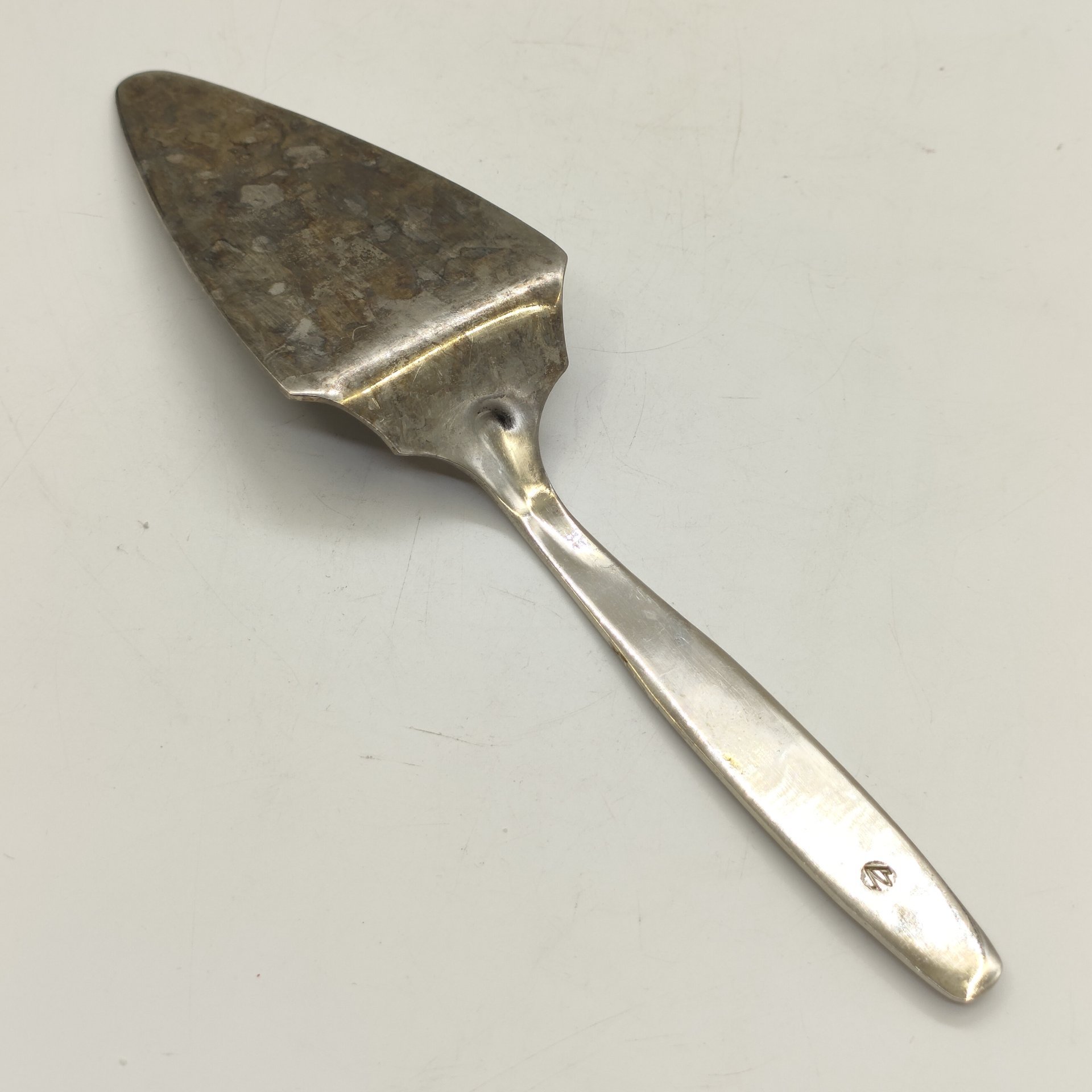 Лопатка для торта "Москва", мельхиор (медь-никель), Завод художественной гравюры на металле, СССР, 1980-1990 гг.