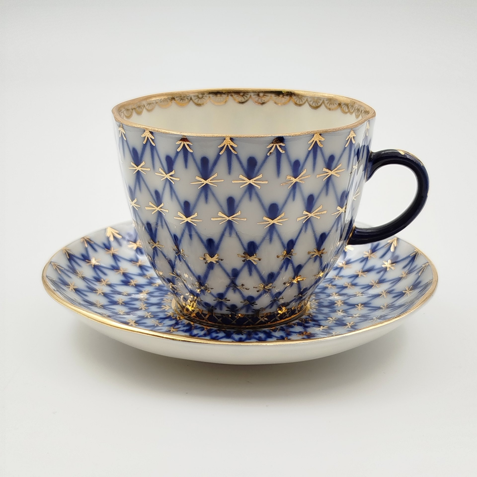 Подставка под горячее с цветочным декором, фаянс, деколь, металл, Европа, 1900-1940 гг.