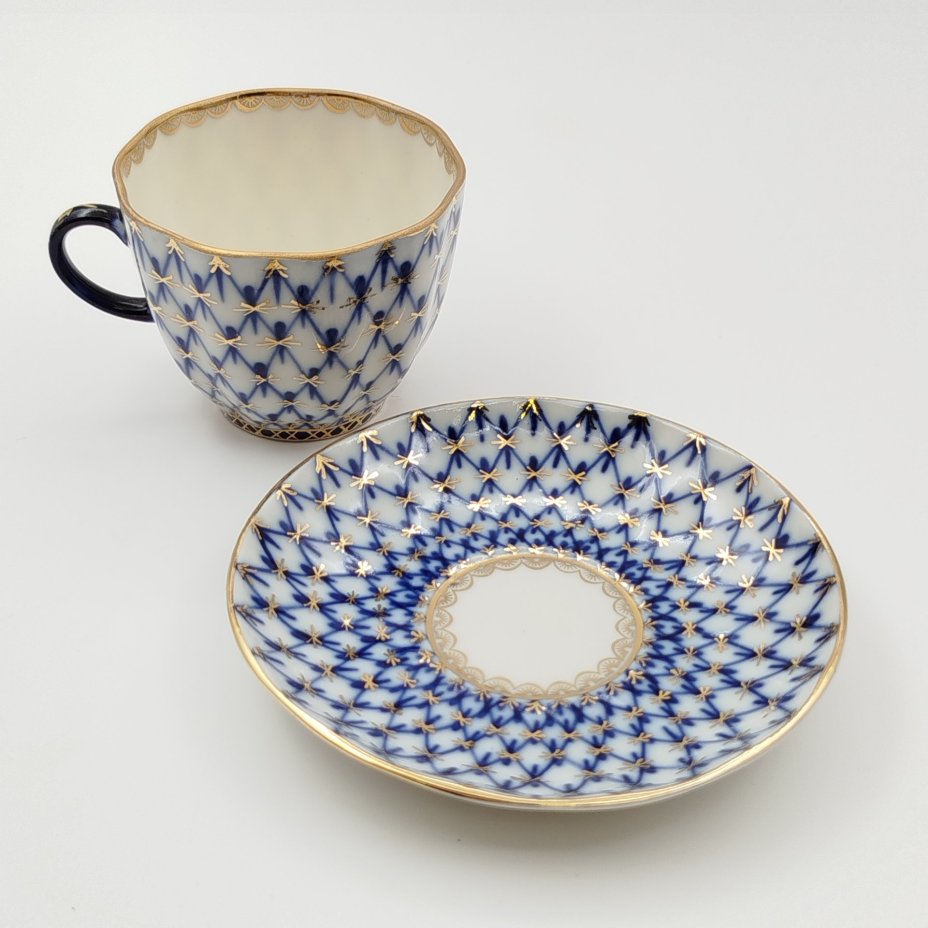 Подставка под горячее с цветочным декором